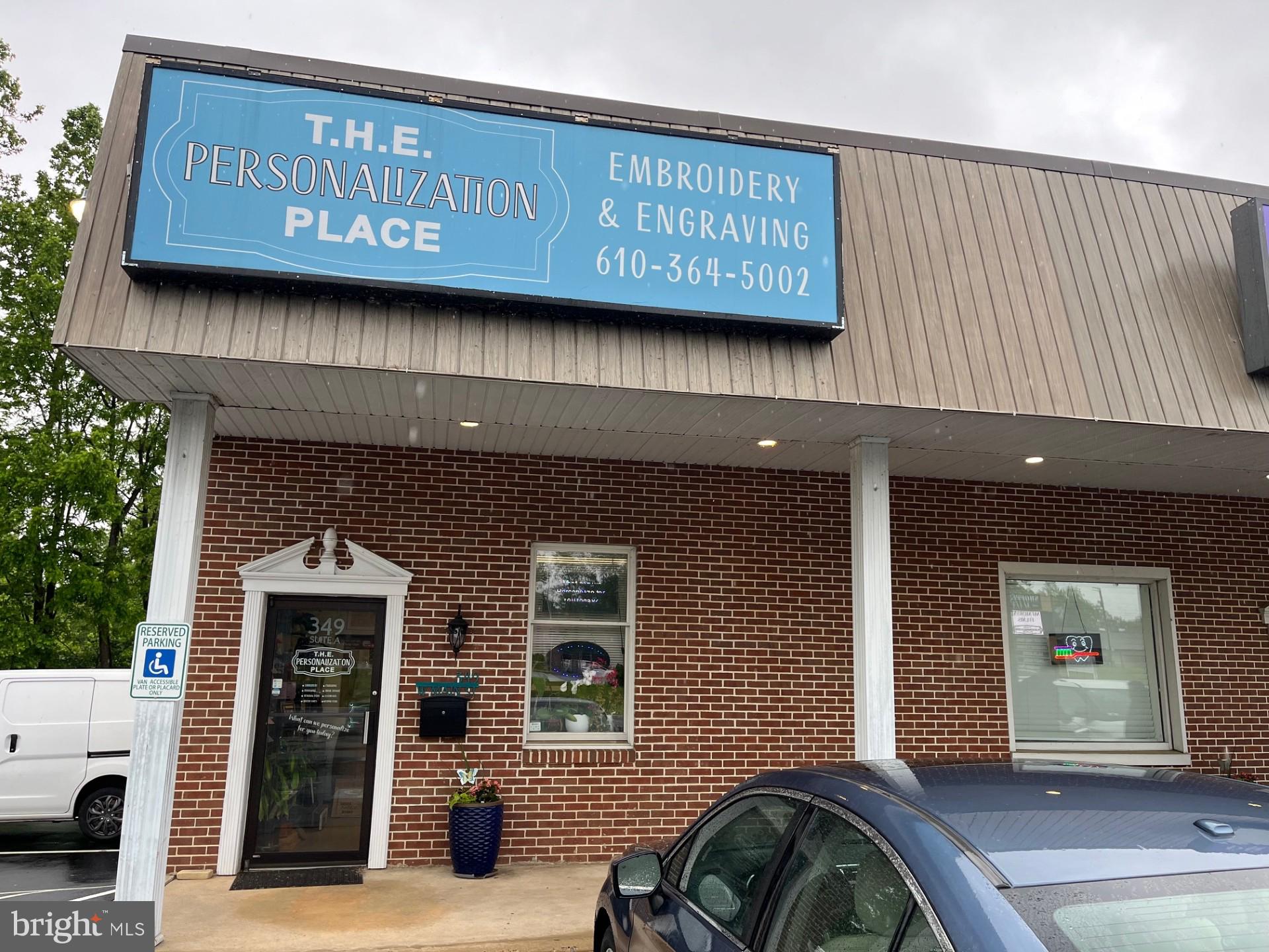 Visible retail space for lease, close to rt 422 and rt 724, easy access. This unit is 425 sqft and had plenty of signage on main rd. This would be a great spot for a small retail, professional setting. Come and see for yourself.