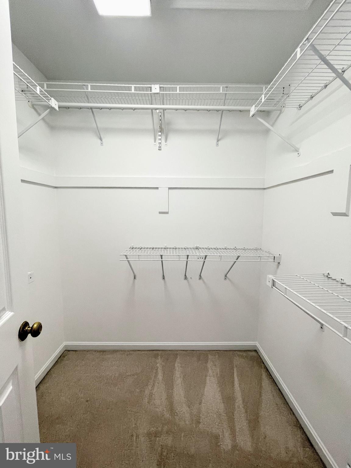 RESTON - Residential Lease