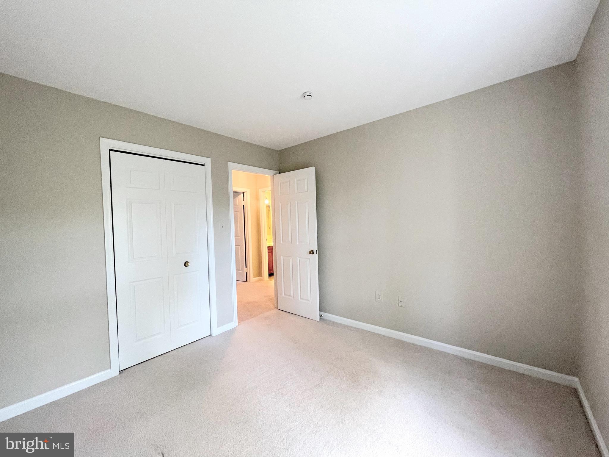 RESTON - Residential Lease