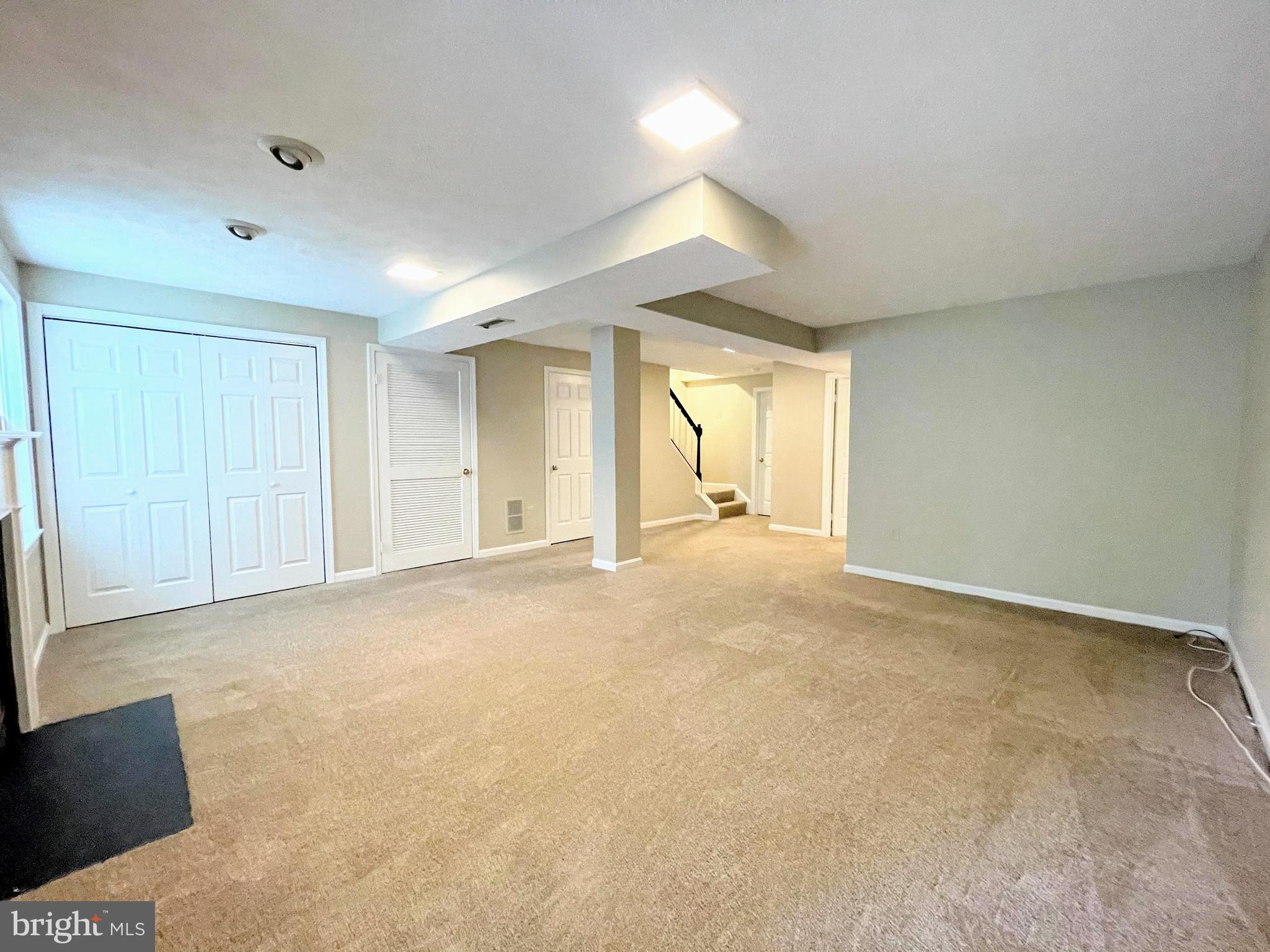 RESTON - Residential Lease