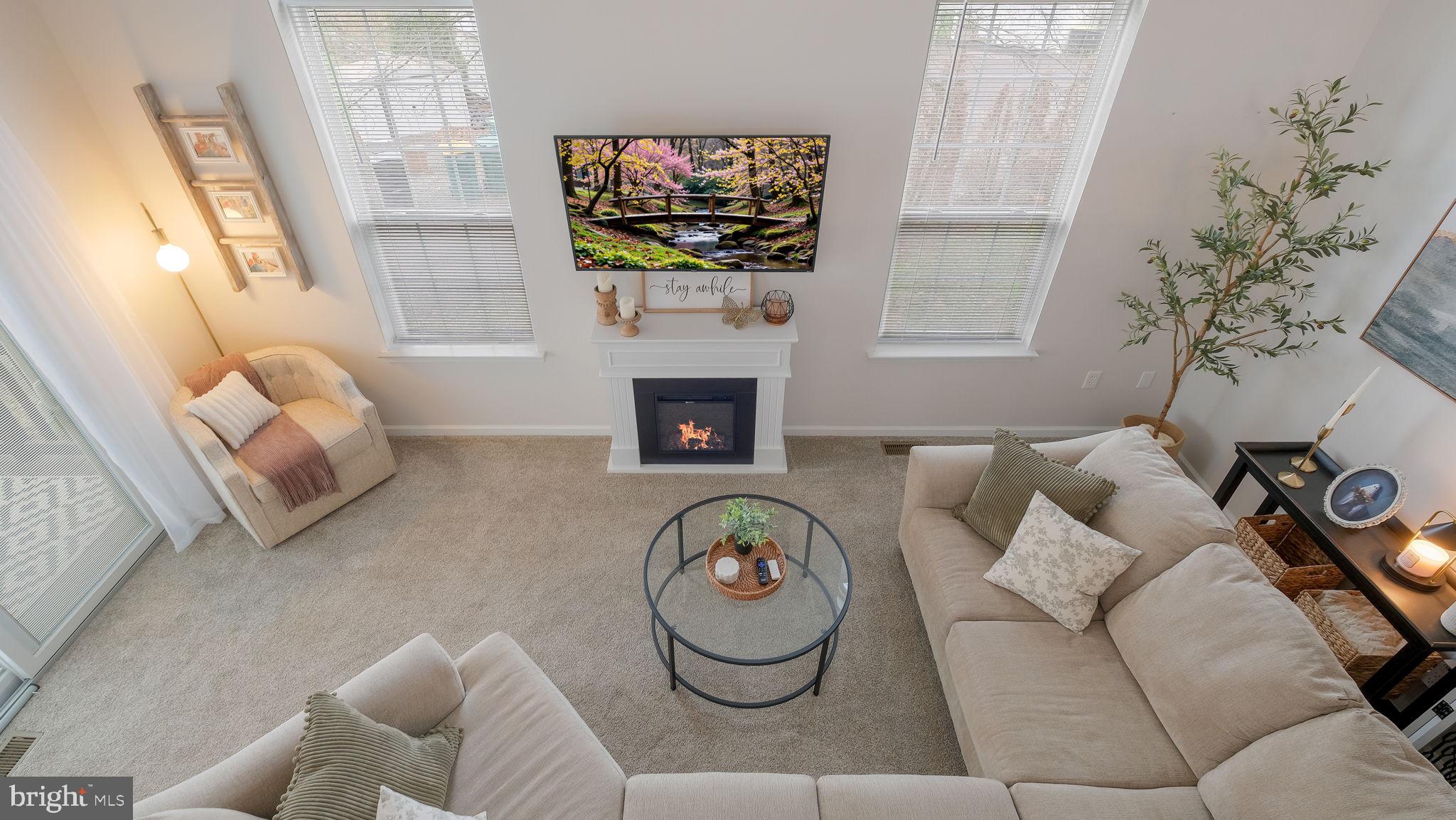 NOBLE OAKS - Residential