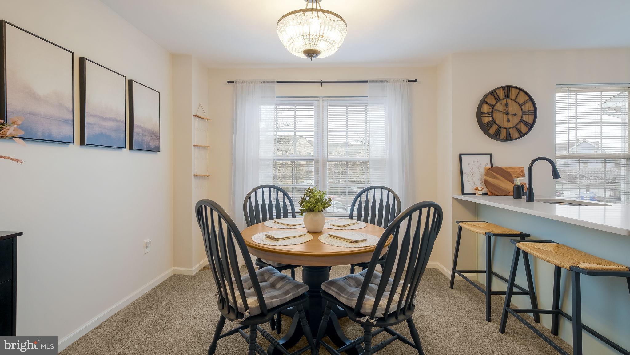 NOBLE OAKS - Residential