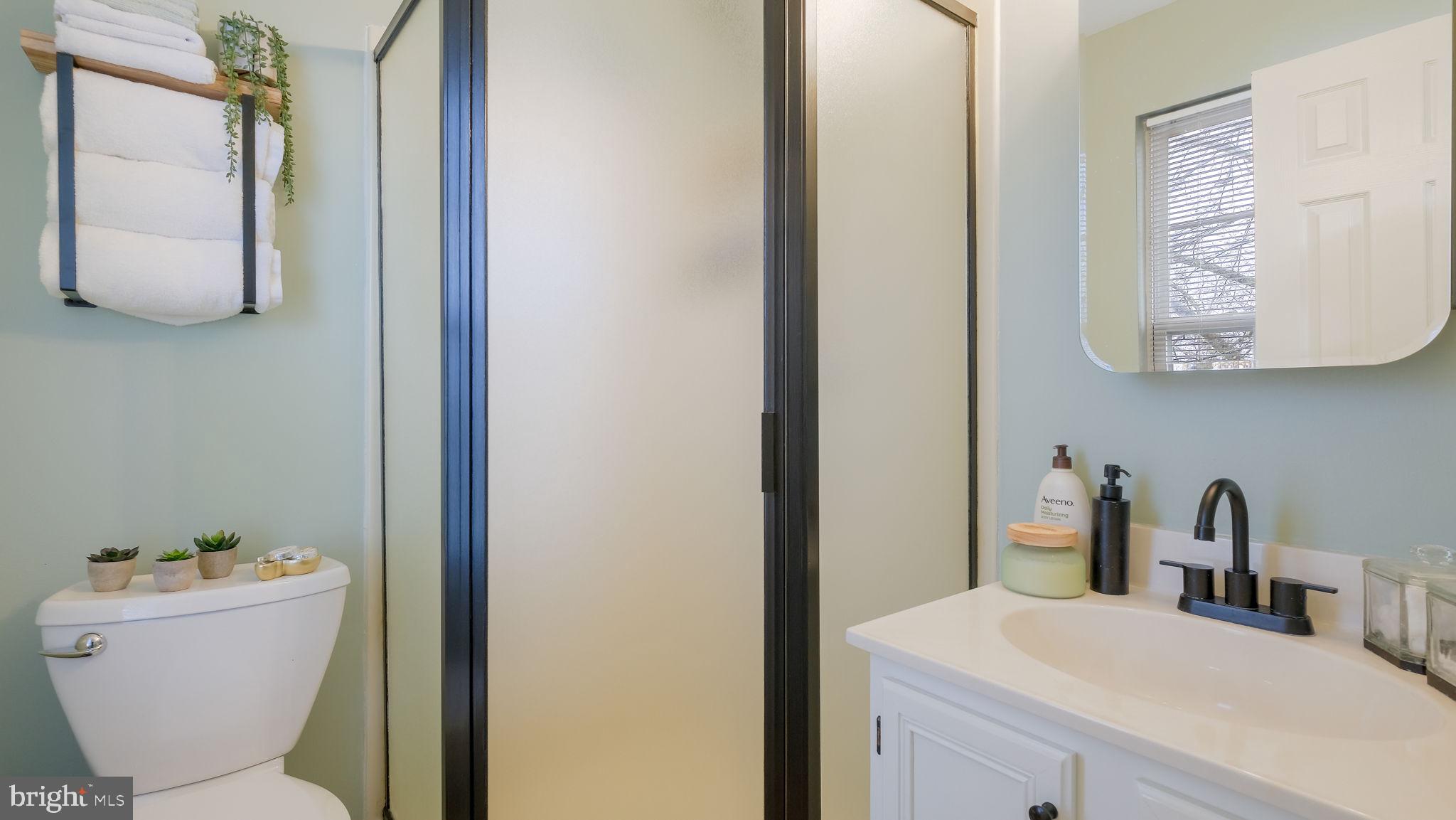 NOBLE OAKS - Residential