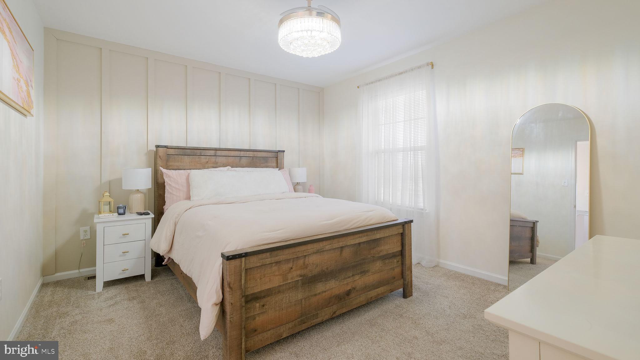 NOBLE OAKS - Residential