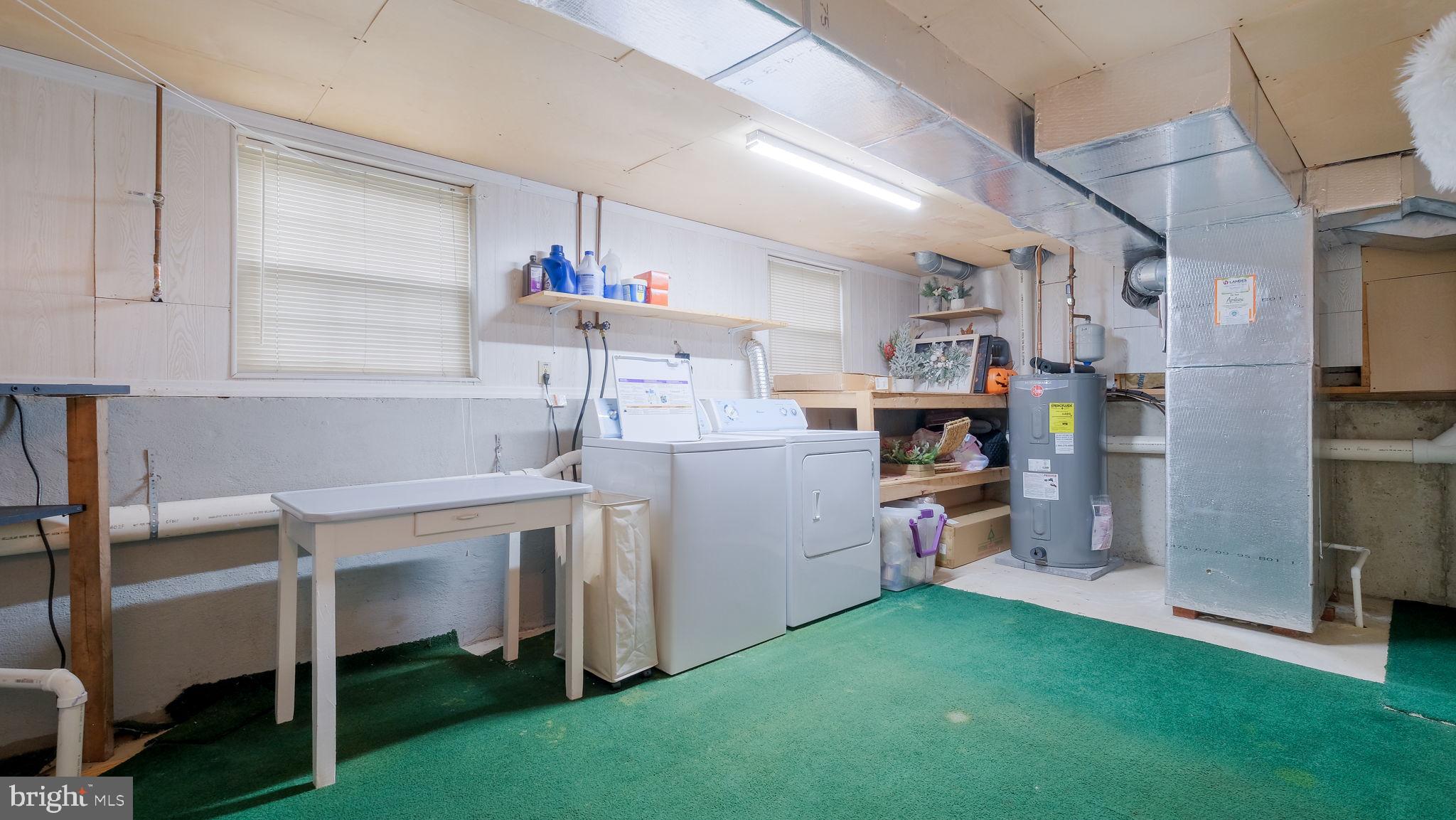 NOBLE OAKS - Residential