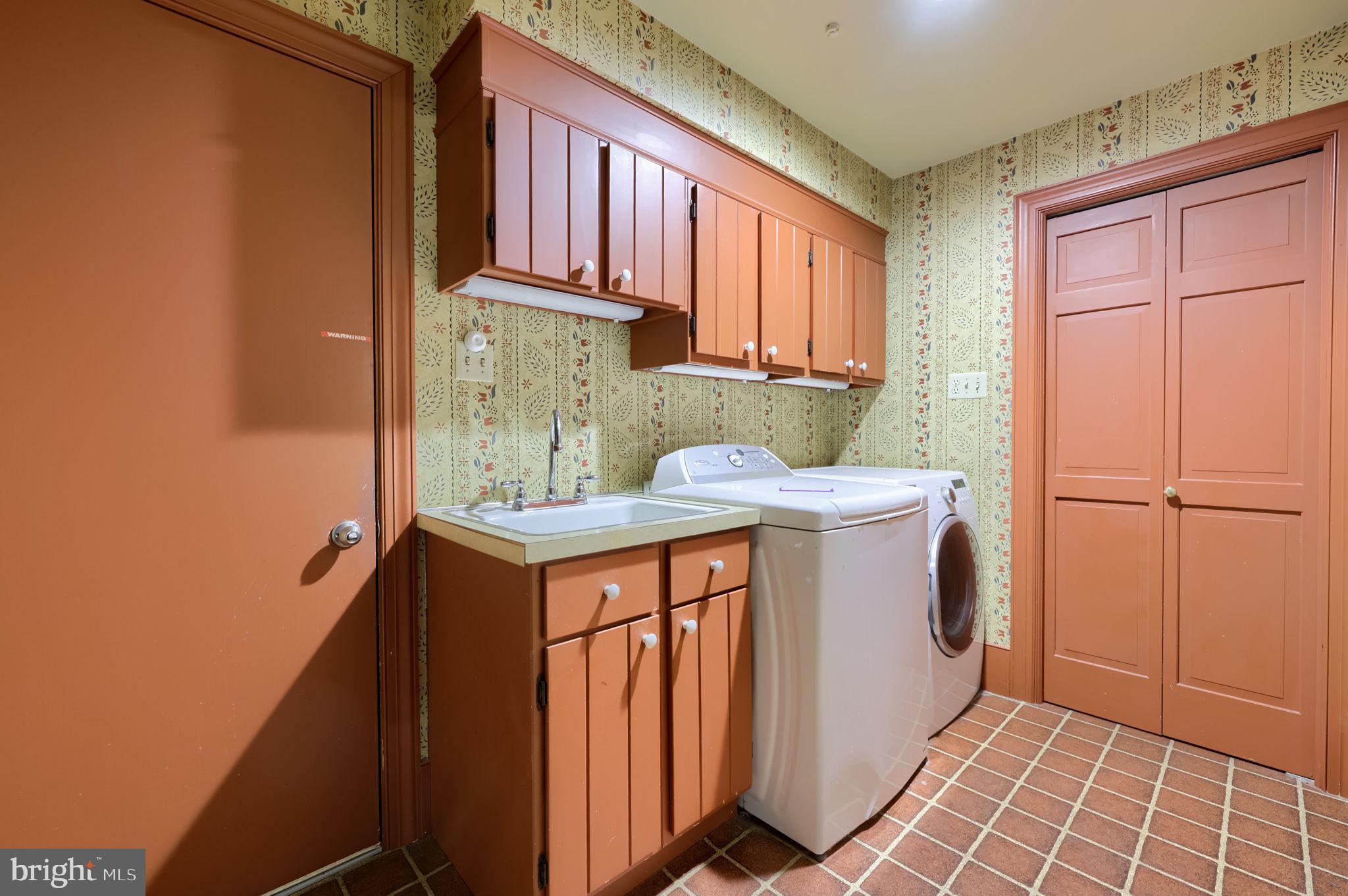 WINDSOR TWP - Residential