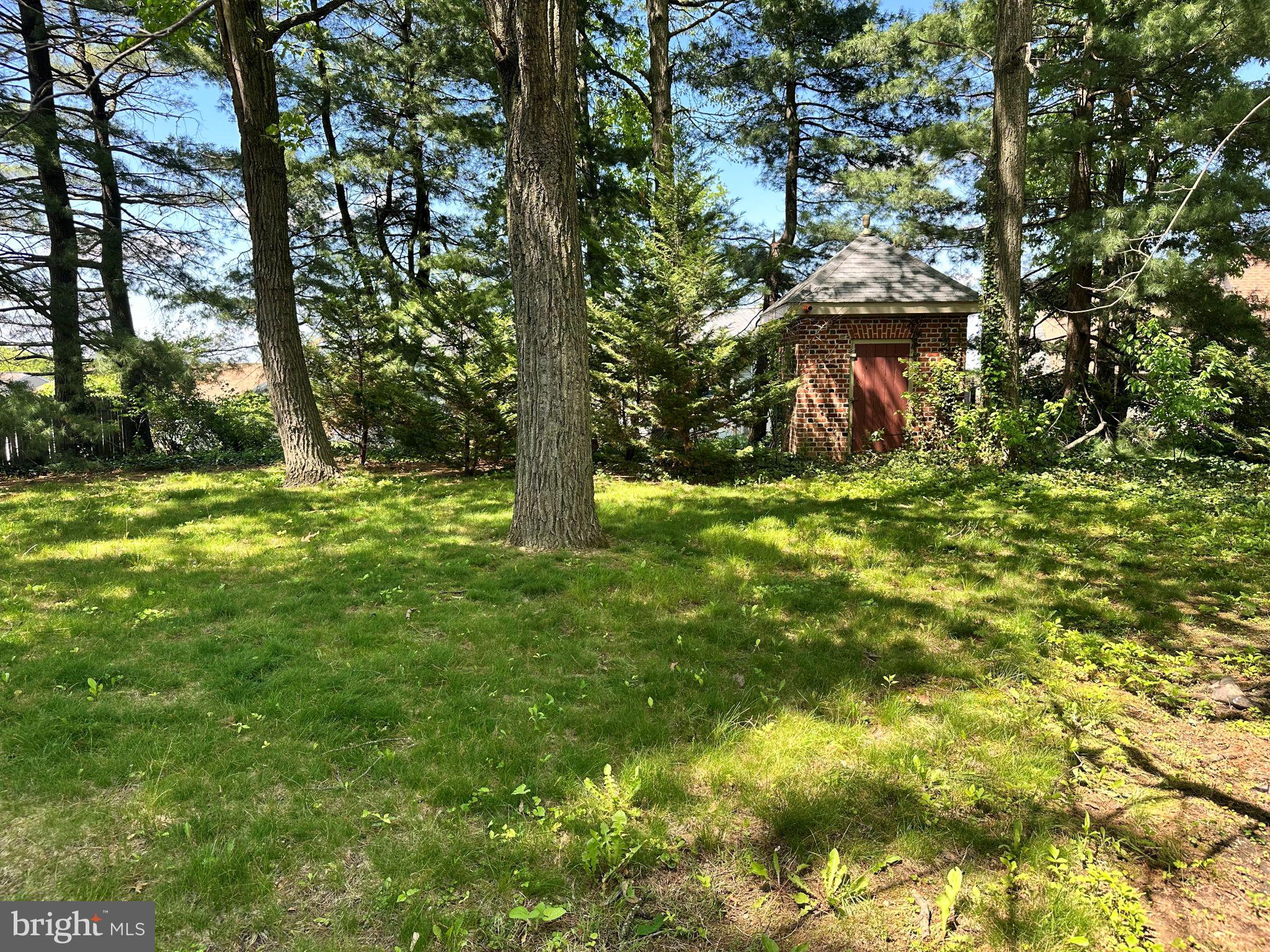 WINDSOR TWP - Residential