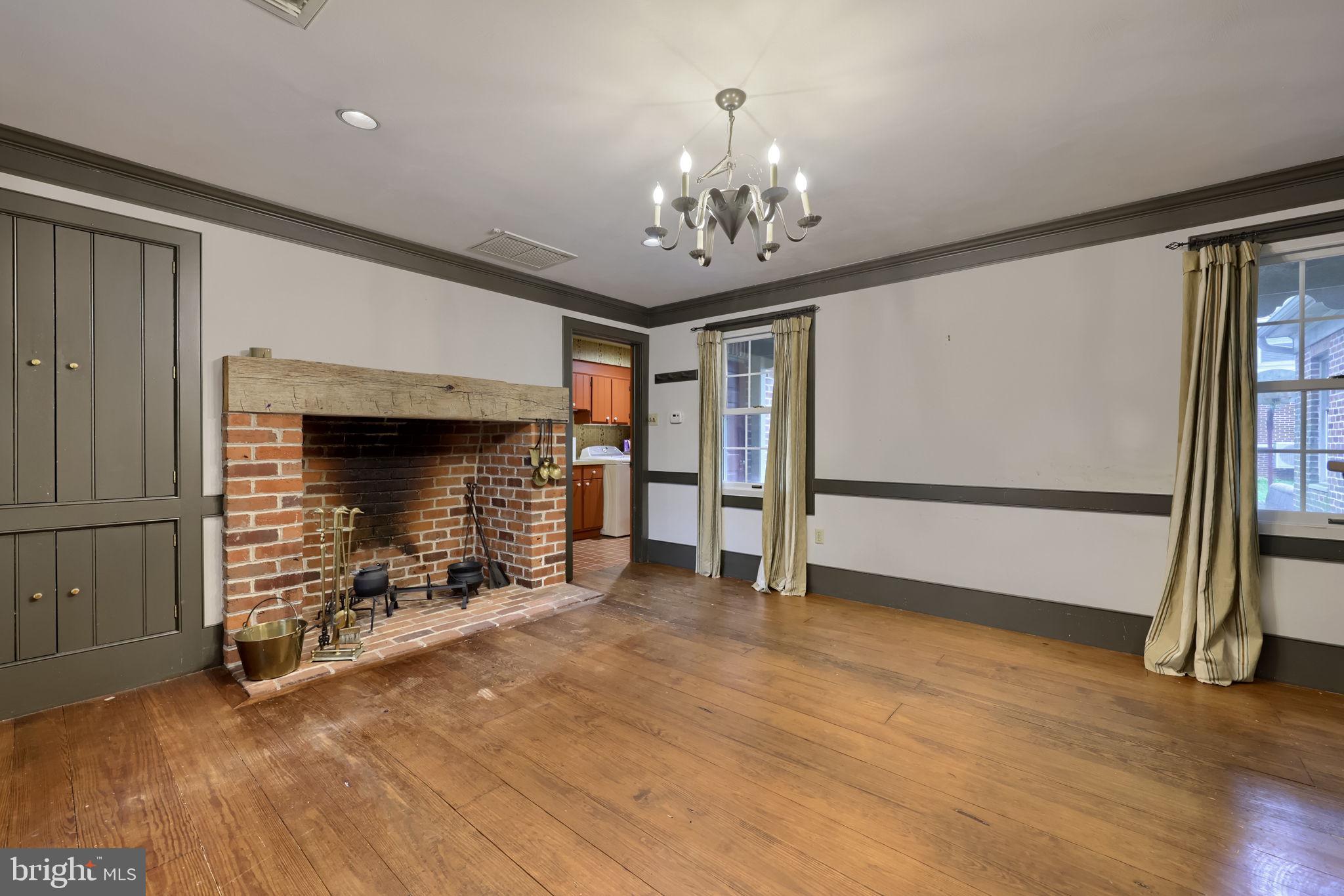 WINDSOR TWP - Residential