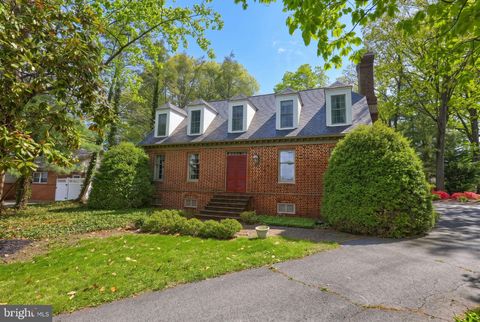 705 JEFFERSON LANE RED LION PA 17356