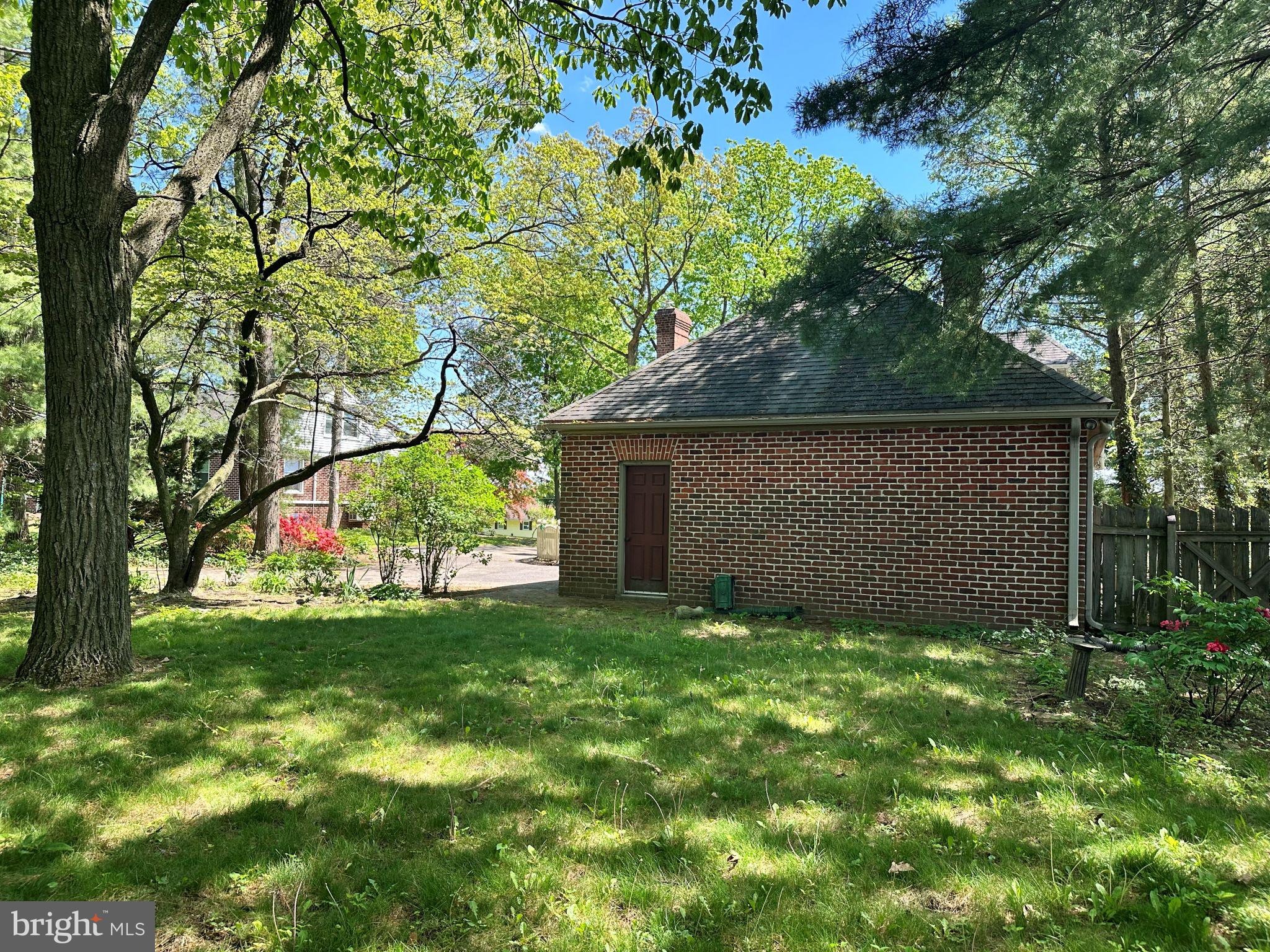 WINDSOR TWP - Residential
