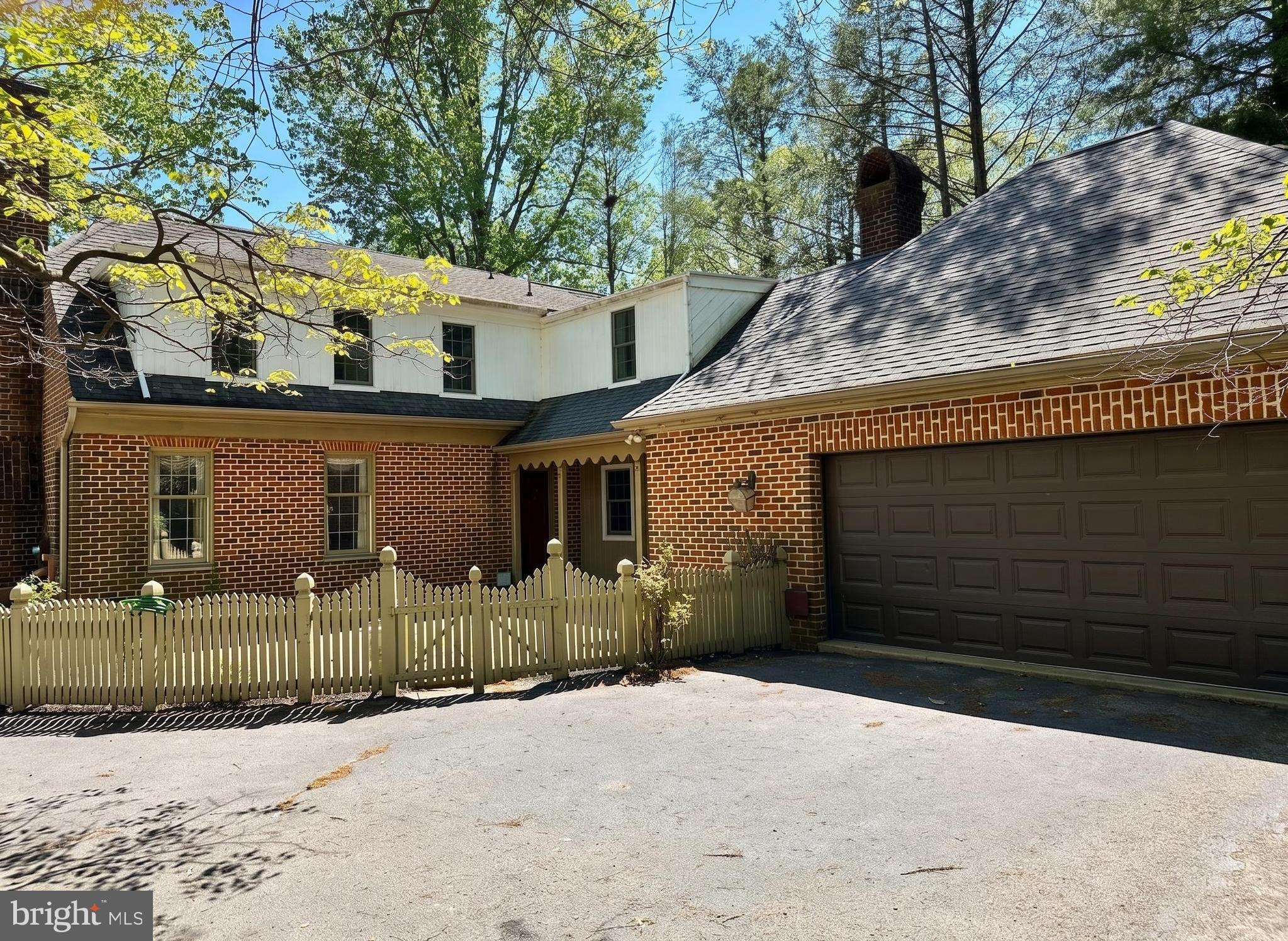 WINDSOR TWP - Residential