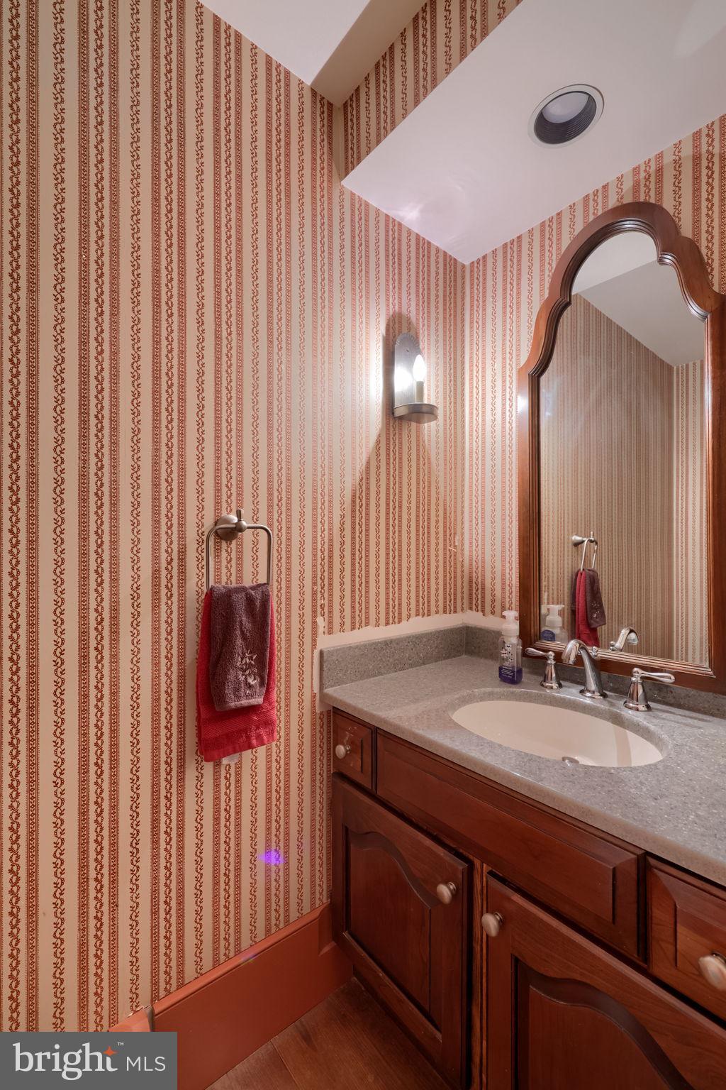 WINDSOR TWP - Residential