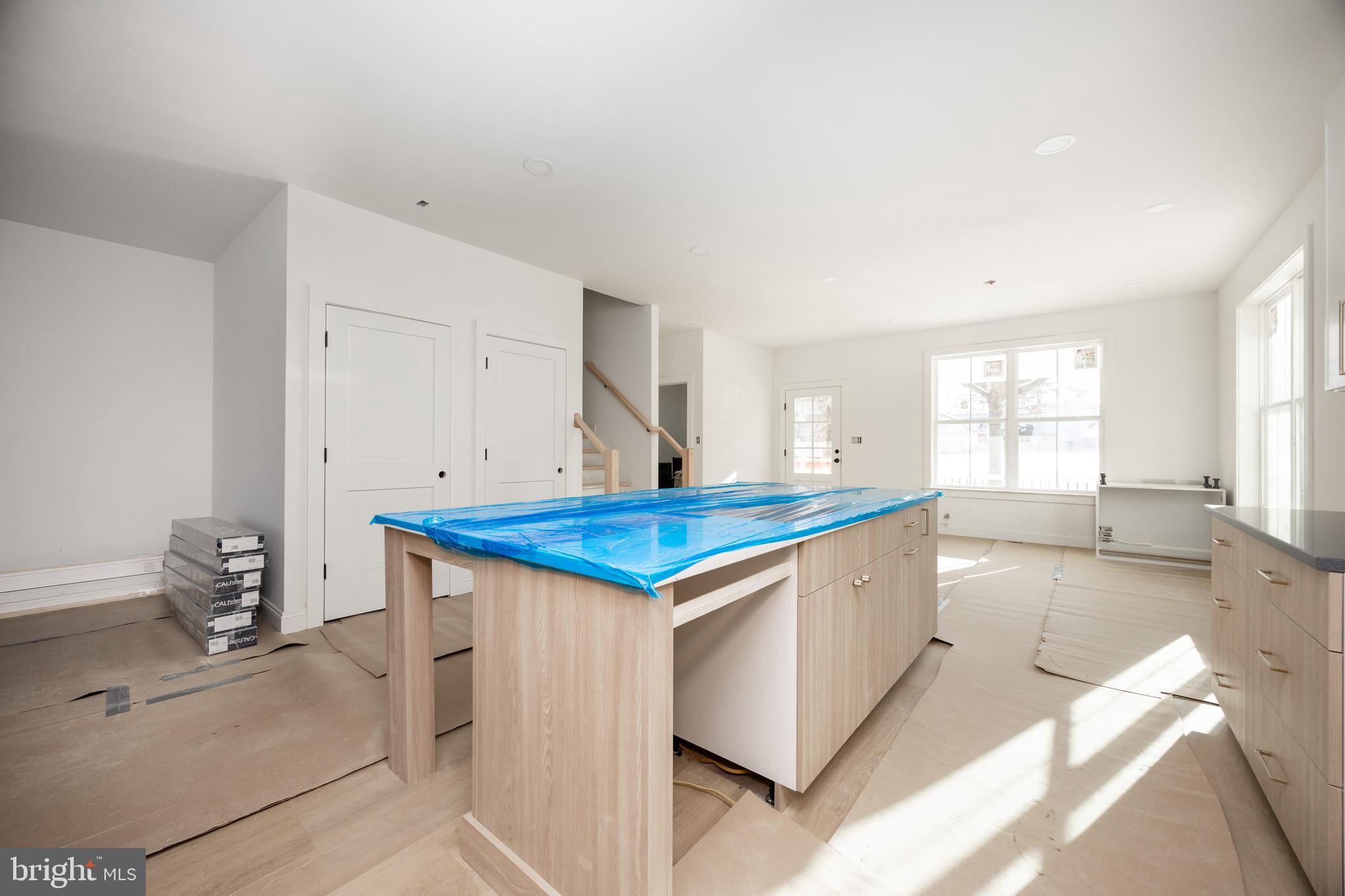 453 E FRANKLIN STREET TWIN