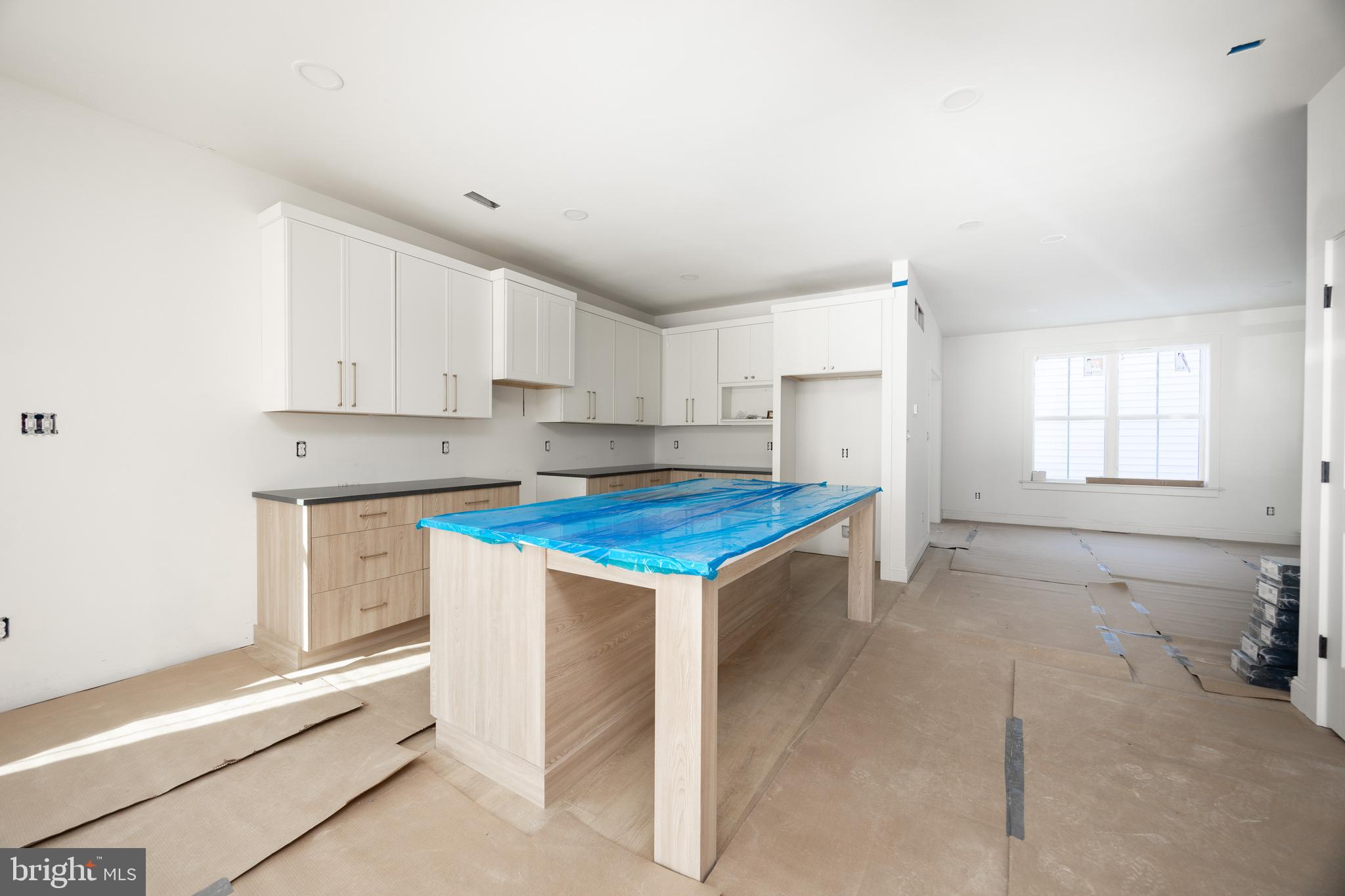 453 E FRANKLIN STREET TWIN