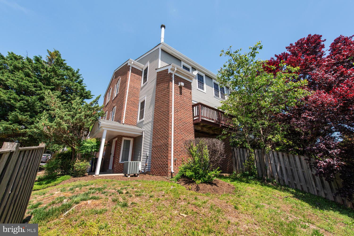 JACKSONS RIDGE CONDOS - Residential