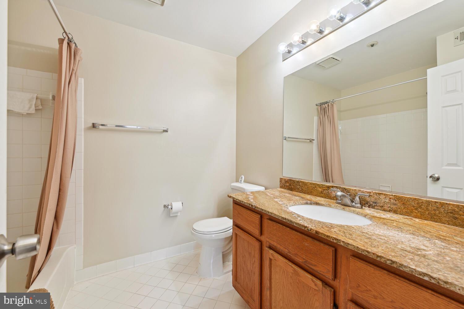 JACKSONS RIDGE CONDOS - Residential