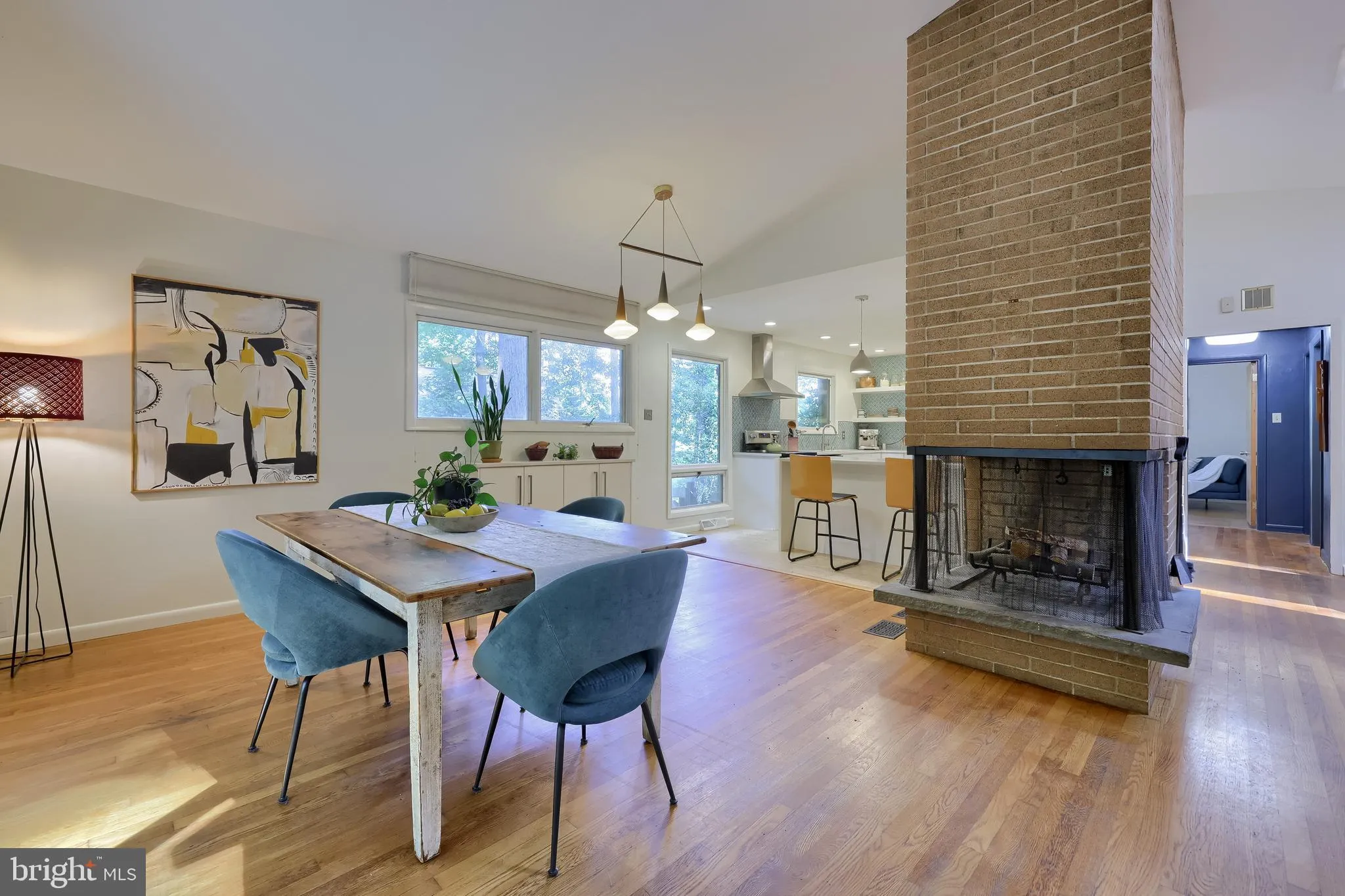 Lancaster, Pennsylvania 17601, United States, 4 Bedrooms Bedrooms, ,2 BathroomsBathrooms,Residential,Pending,206521