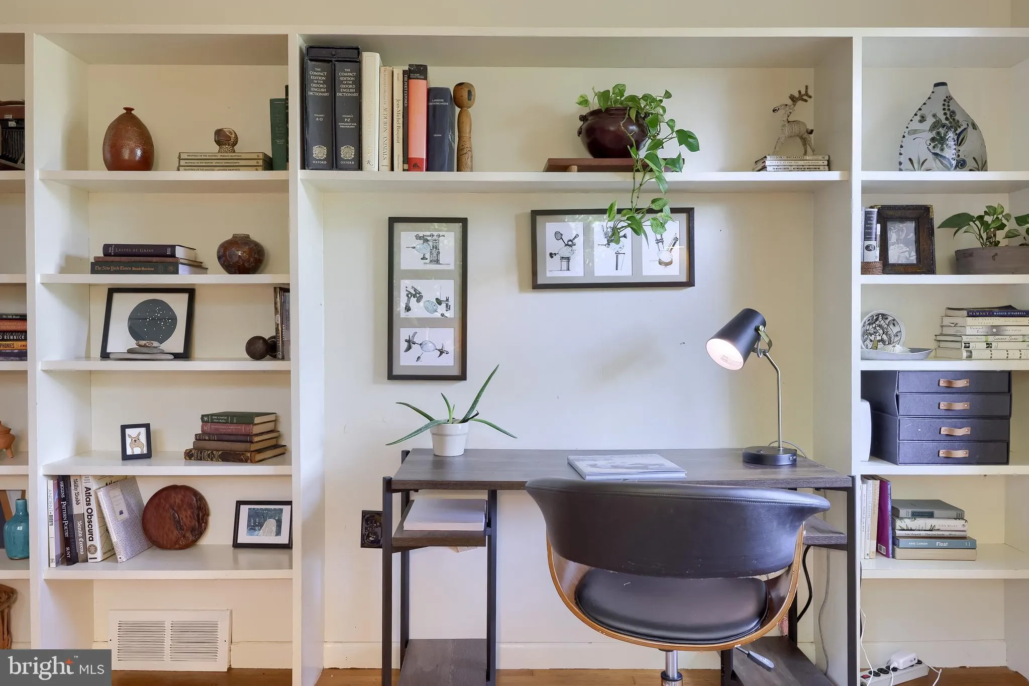 Lancaster, Pennsylvania 17601, United States, 4 Bedrooms Bedrooms, ,2 BathroomsBathrooms,Residential,Pending,206521