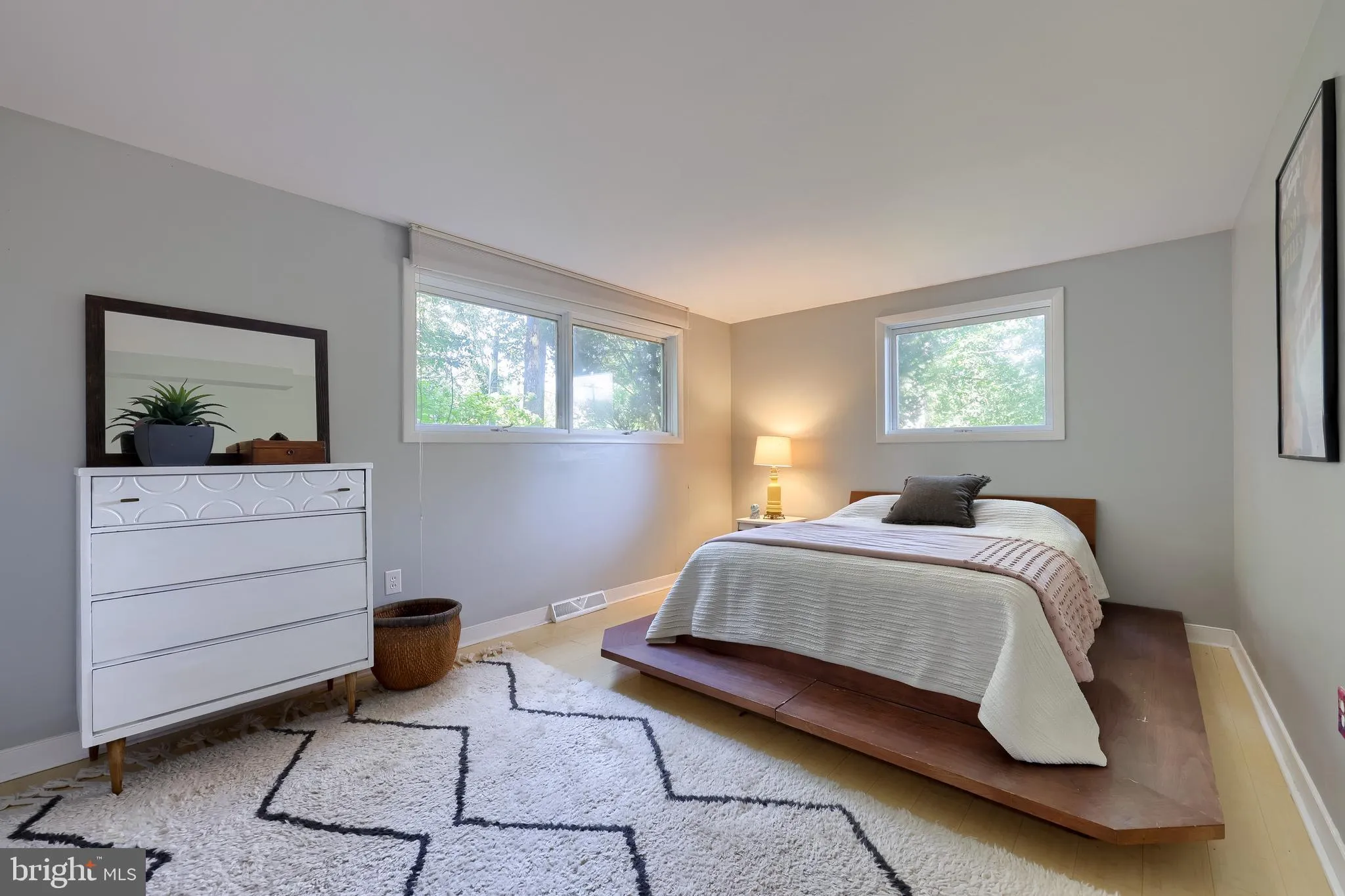 Lancaster, Pennsylvania 17601, United States, 4 Bedrooms Bedrooms, ,2 BathroomsBathrooms,Residential,Pending,206521