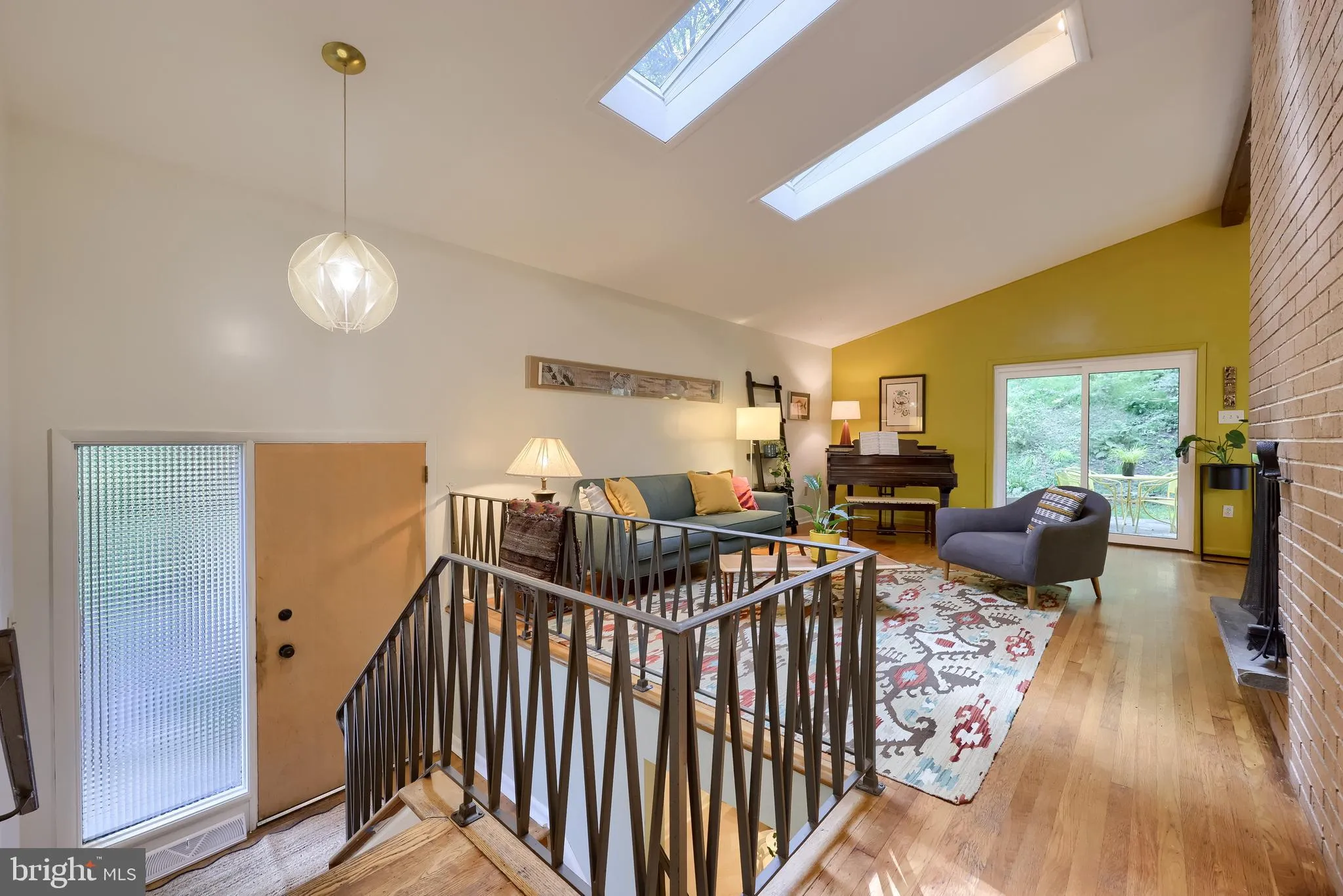 Lancaster, Pennsylvania 17601, United States, 4 Bedrooms Bedrooms, ,2 BathroomsBathrooms,Residential,Pending,206521