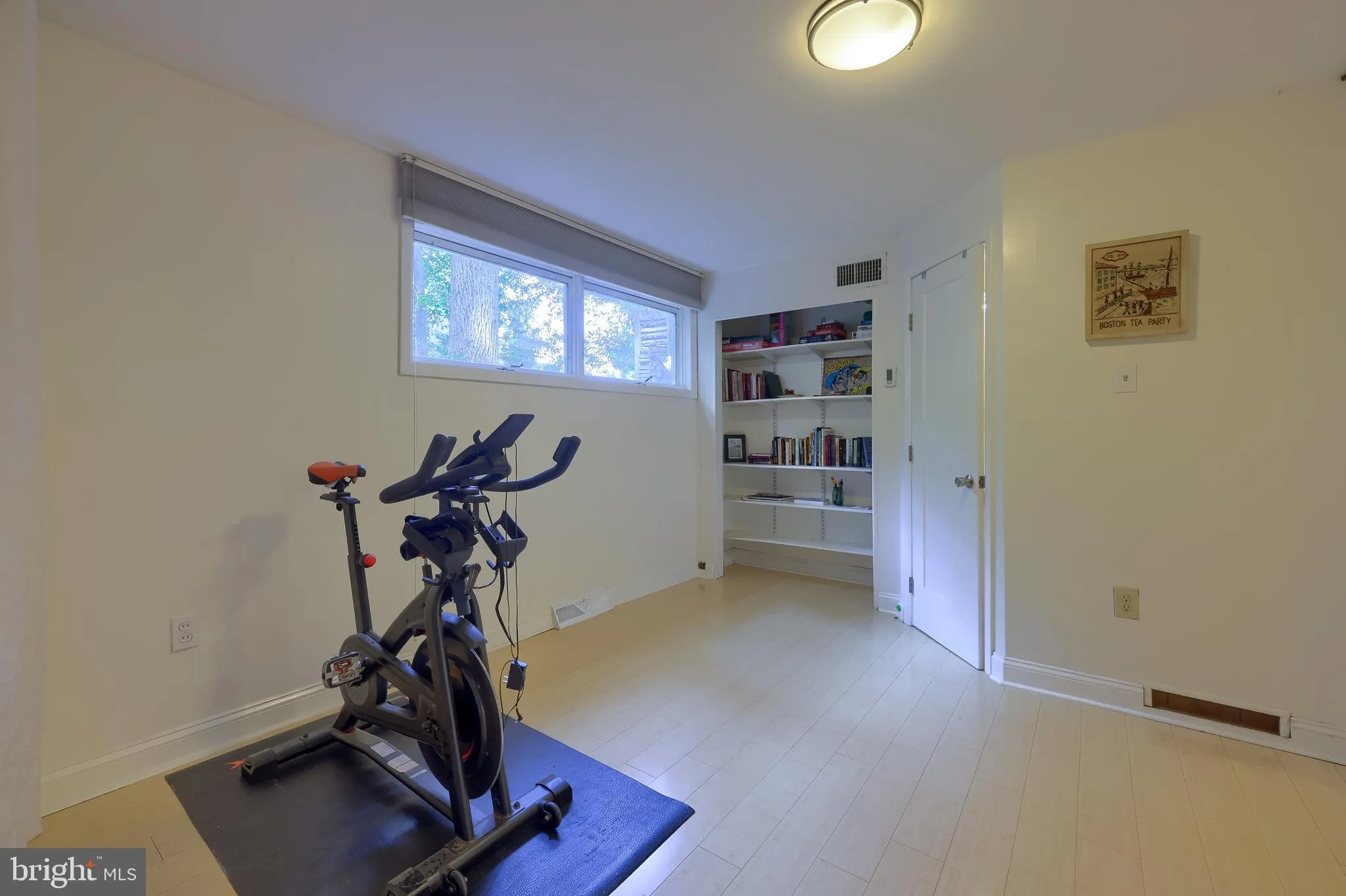 Lancaster, Pennsylvania 17601, United States, 4 Bedrooms Bedrooms, ,2 BathroomsBathrooms,Residential,Pending,206521