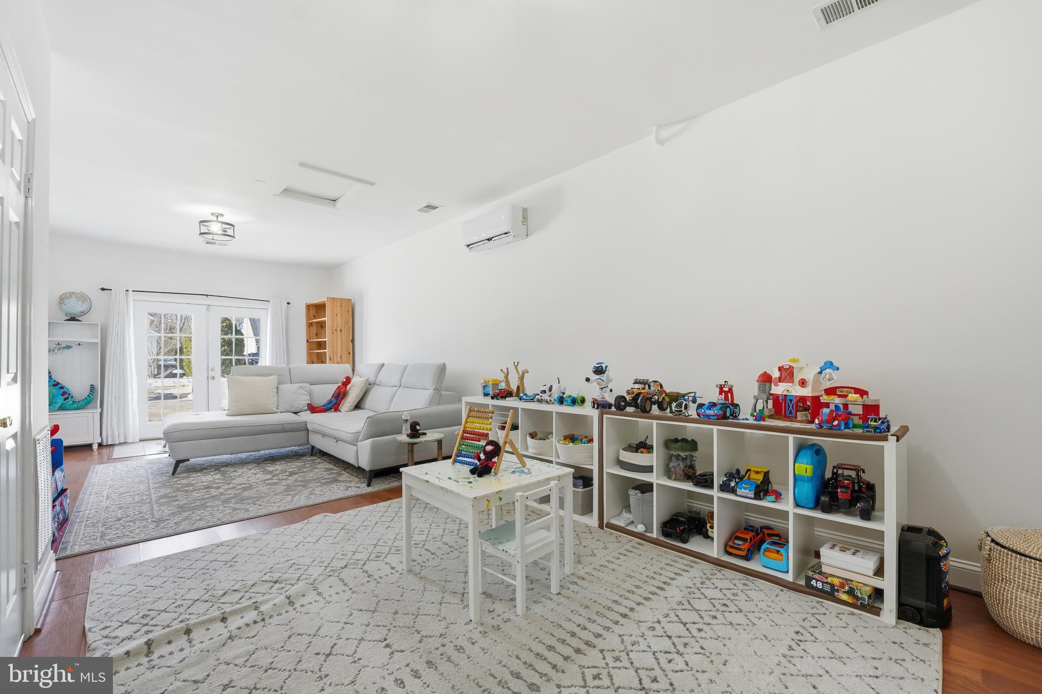 DALE CITY - Residential