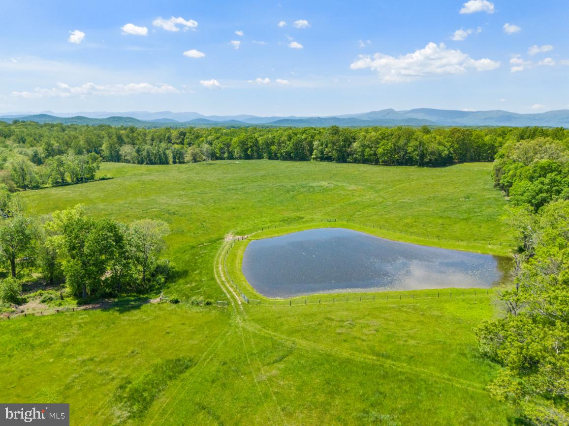 HAWTHORNE FARM ROAD