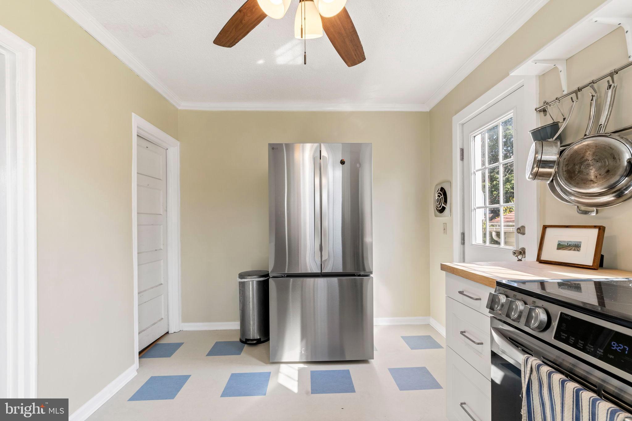 OVERBROOK HILLS - Residential Lease