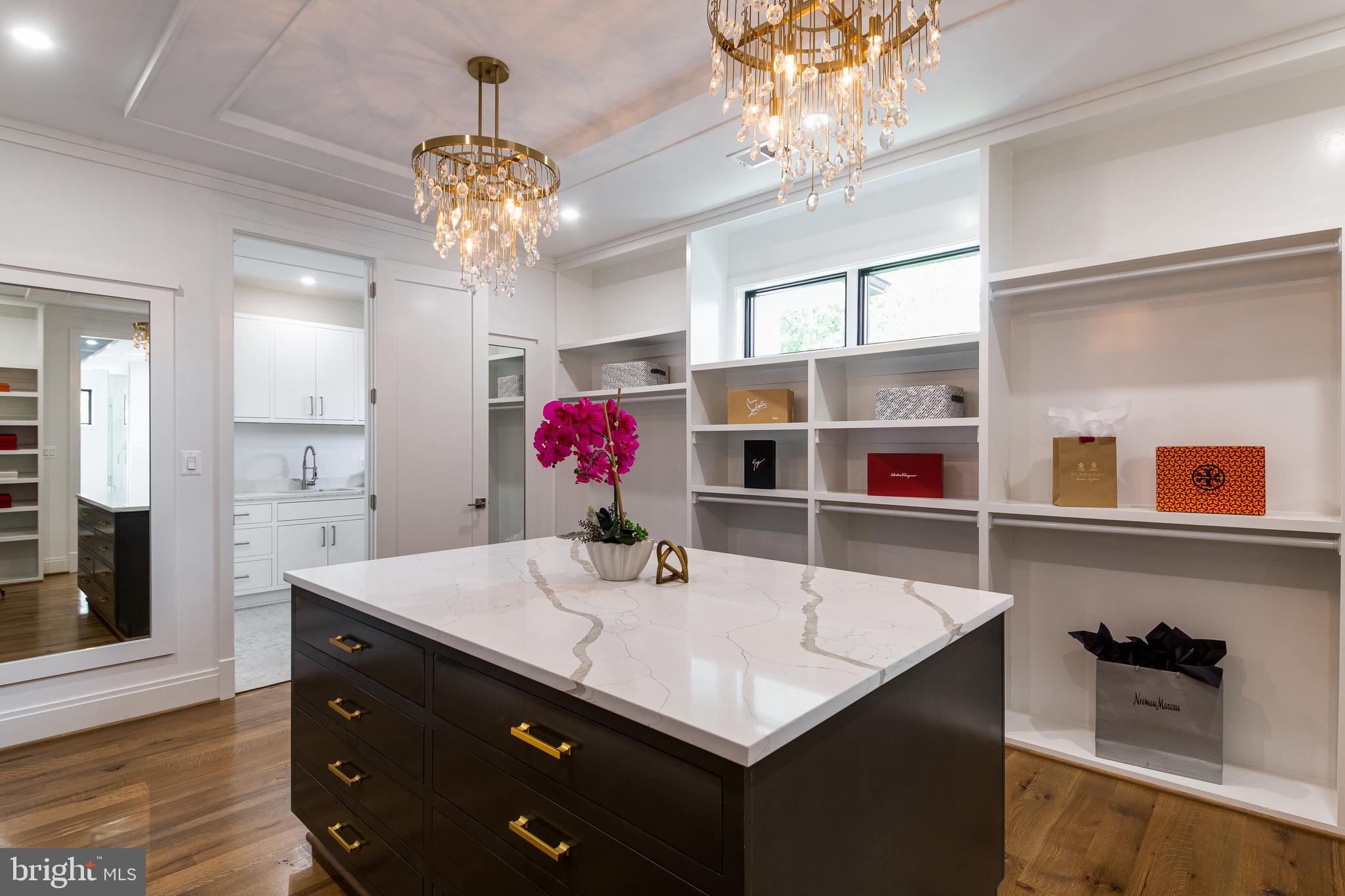 ARLINGWOOD - Residential