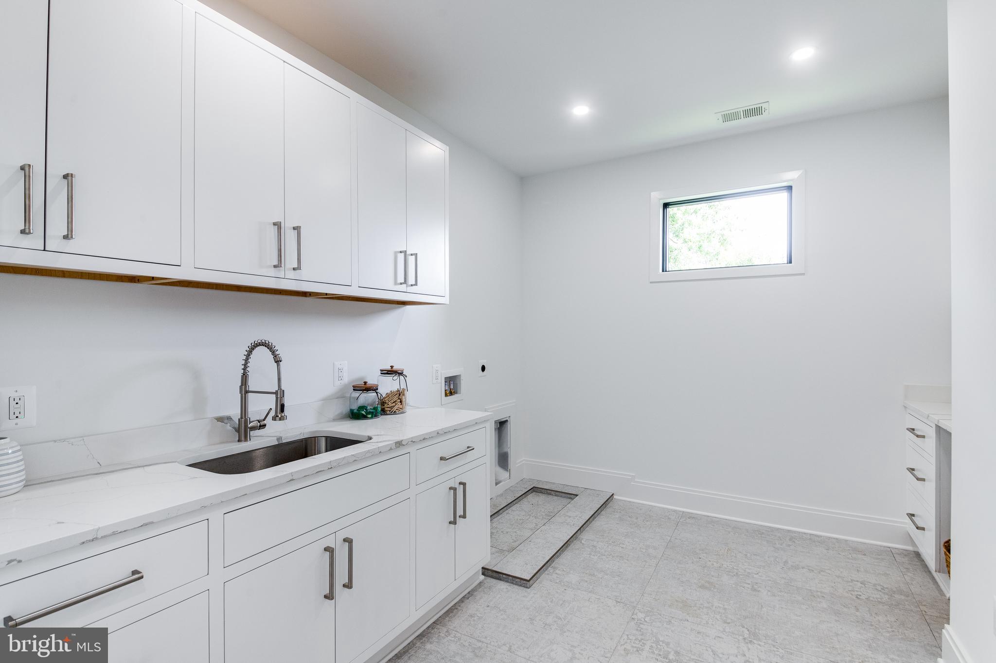 ARLINGWOOD - Residential