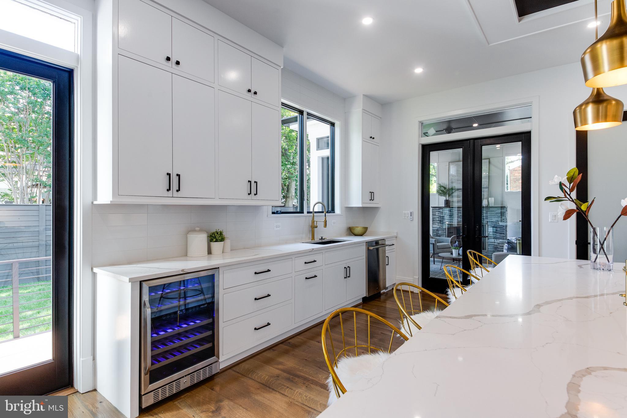 ARLINGWOOD - Residential