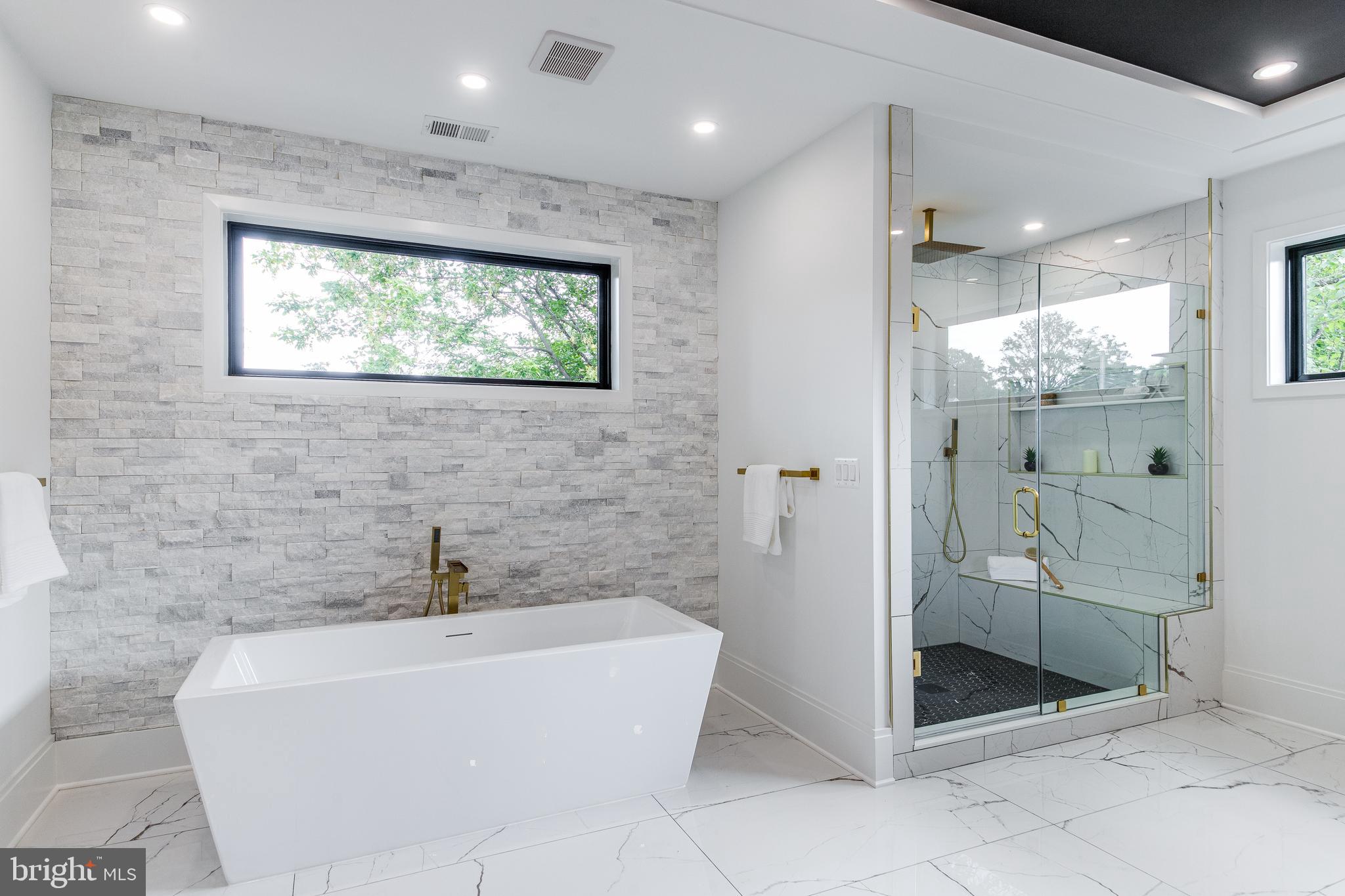 ARLINGWOOD - Residential