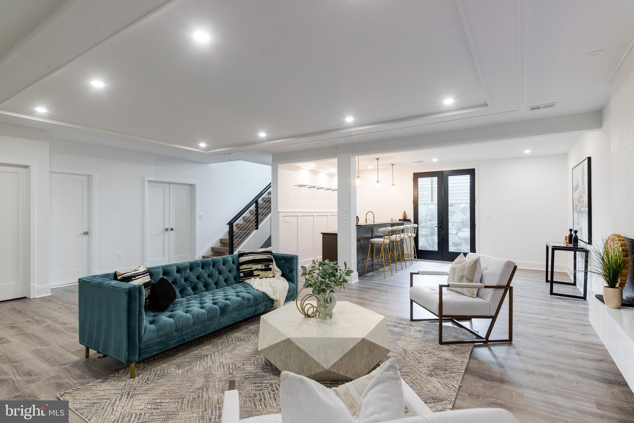 ARLINGWOOD - Residential