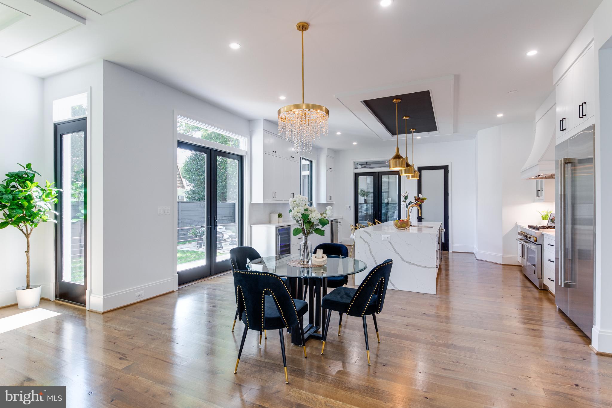 ARLINGWOOD - Residential