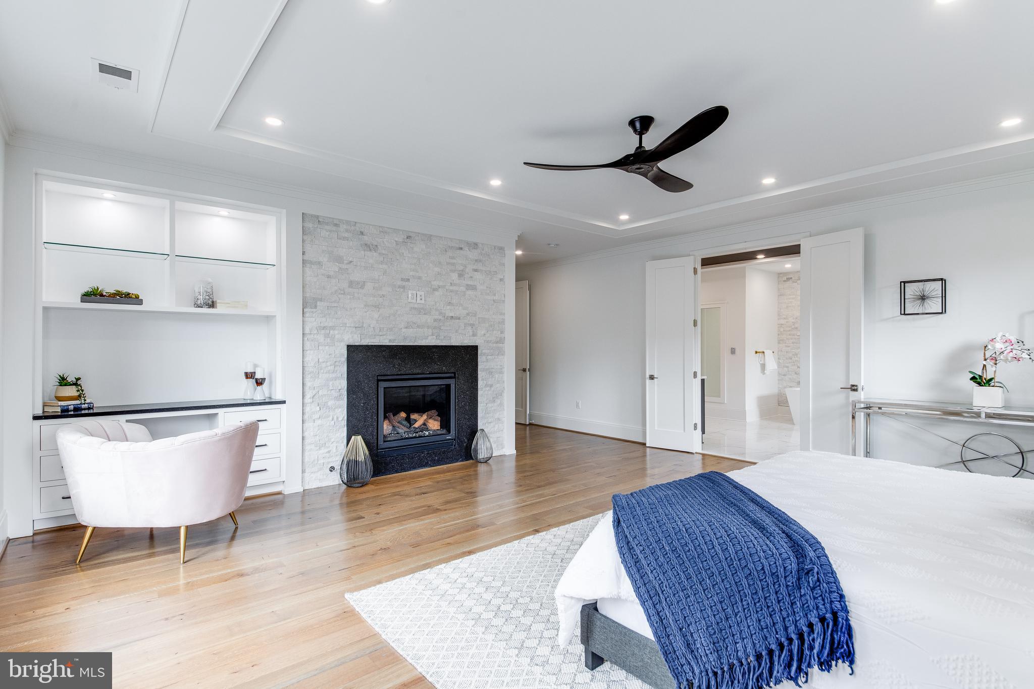 ARLINGWOOD - Residential