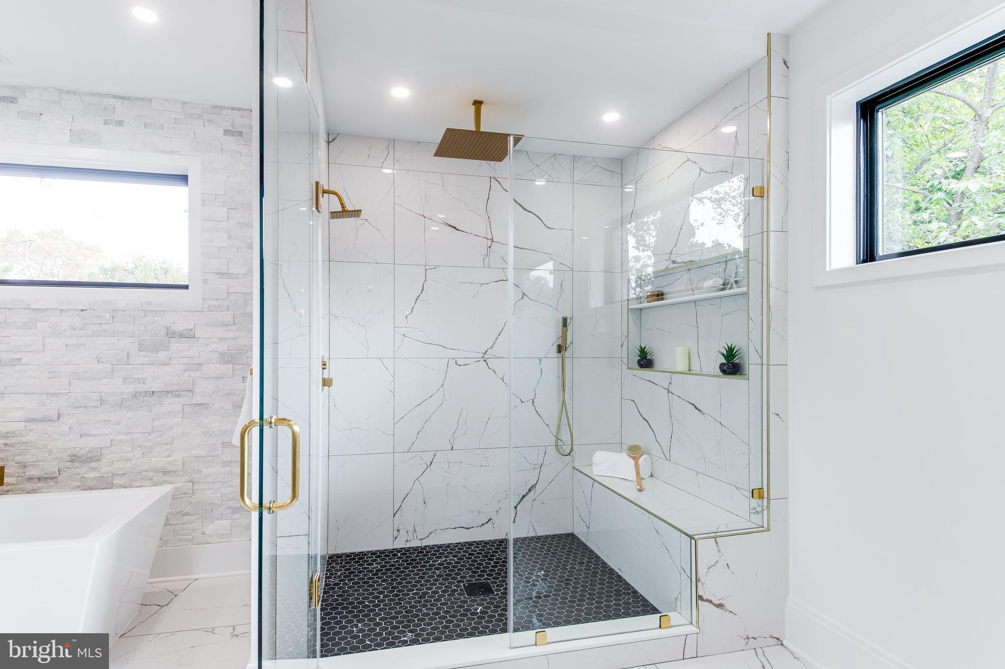 ARLINGWOOD - Residential