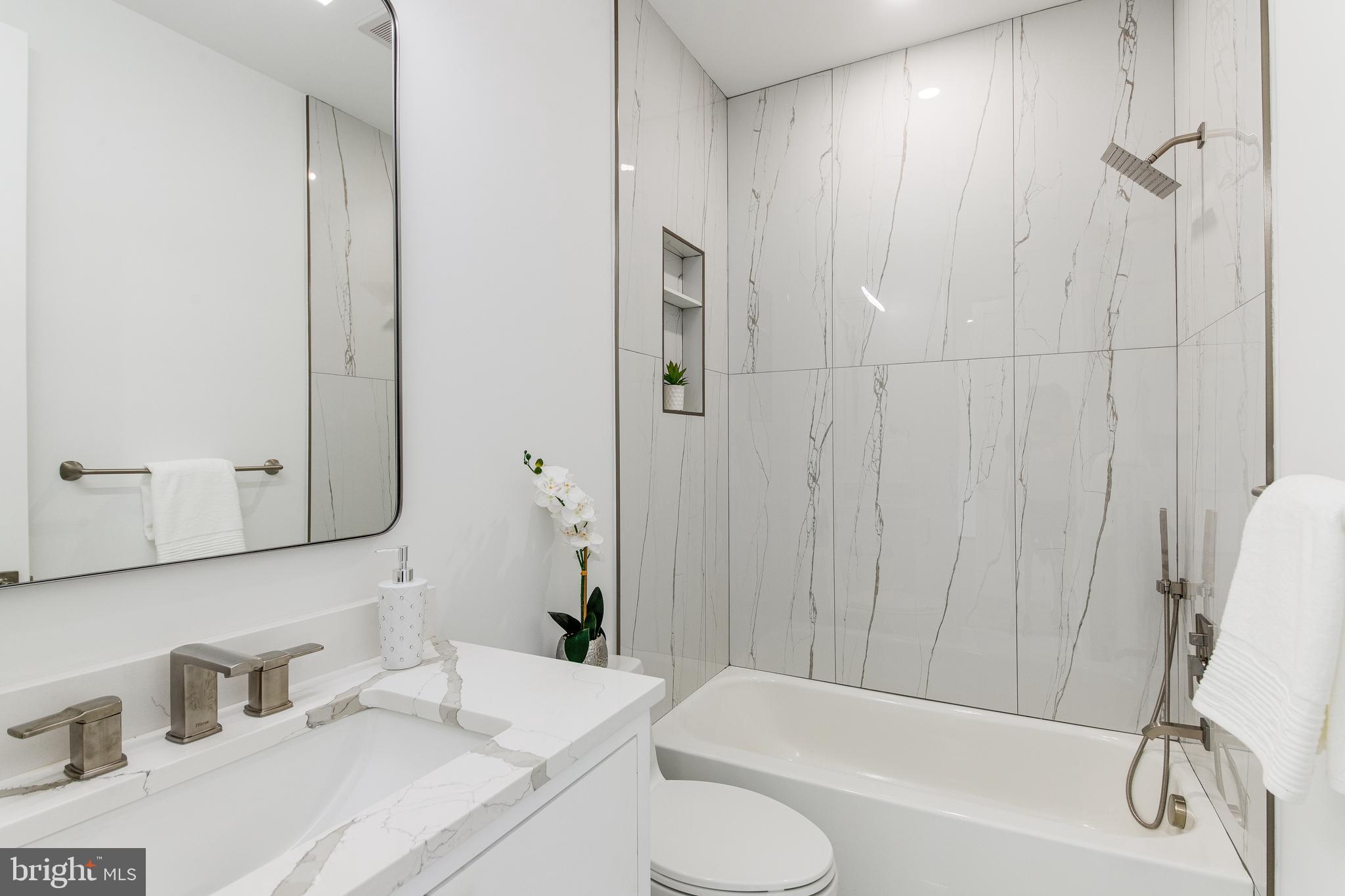 ARLINGWOOD - Residential