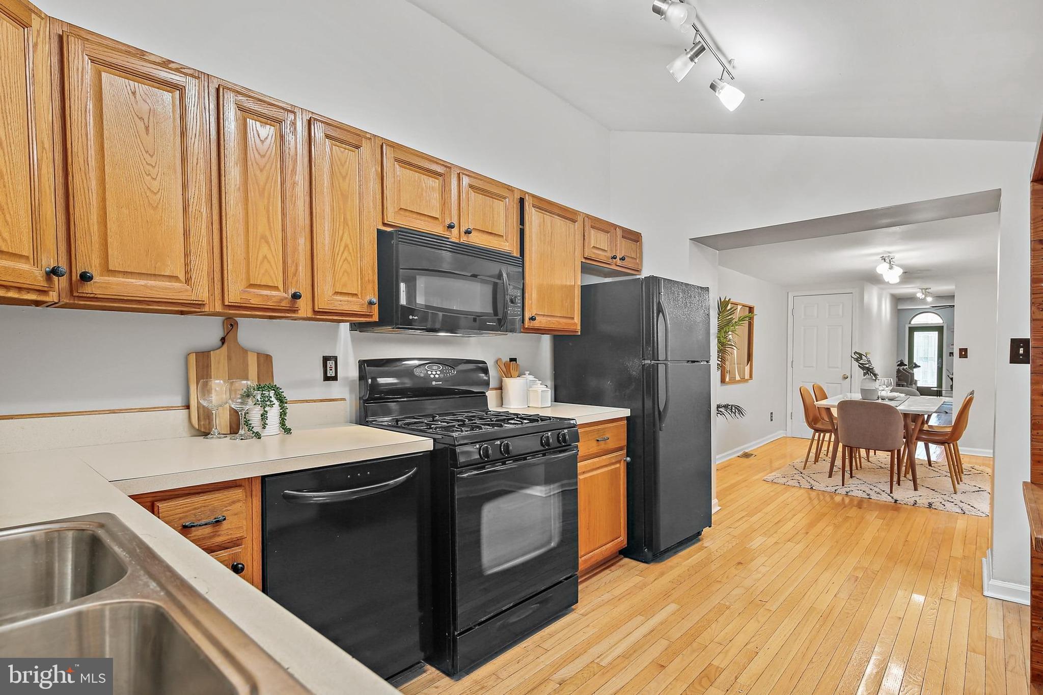 UPPER FELLS POINT - Residential