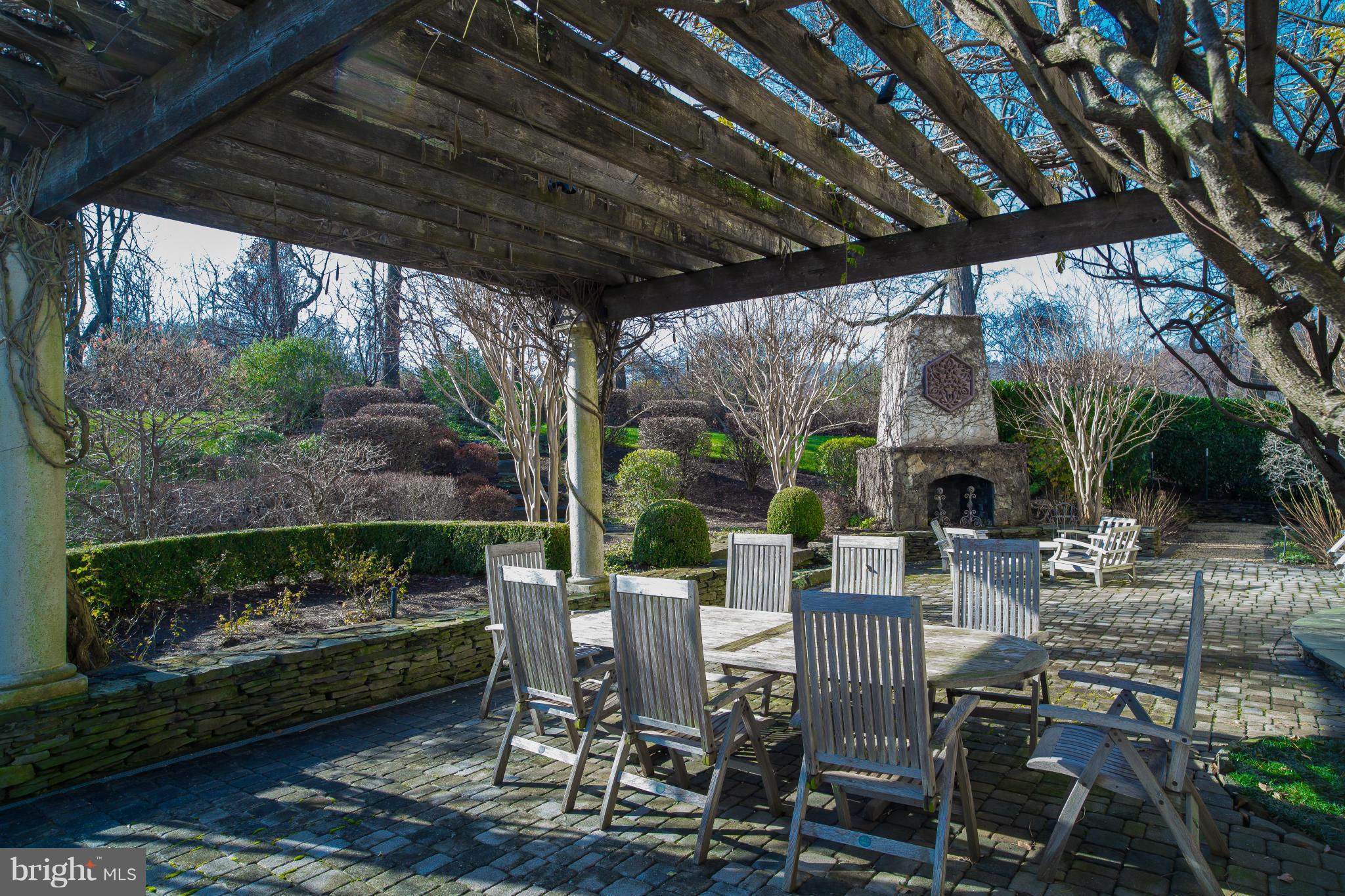 BEACON HILL - Residential