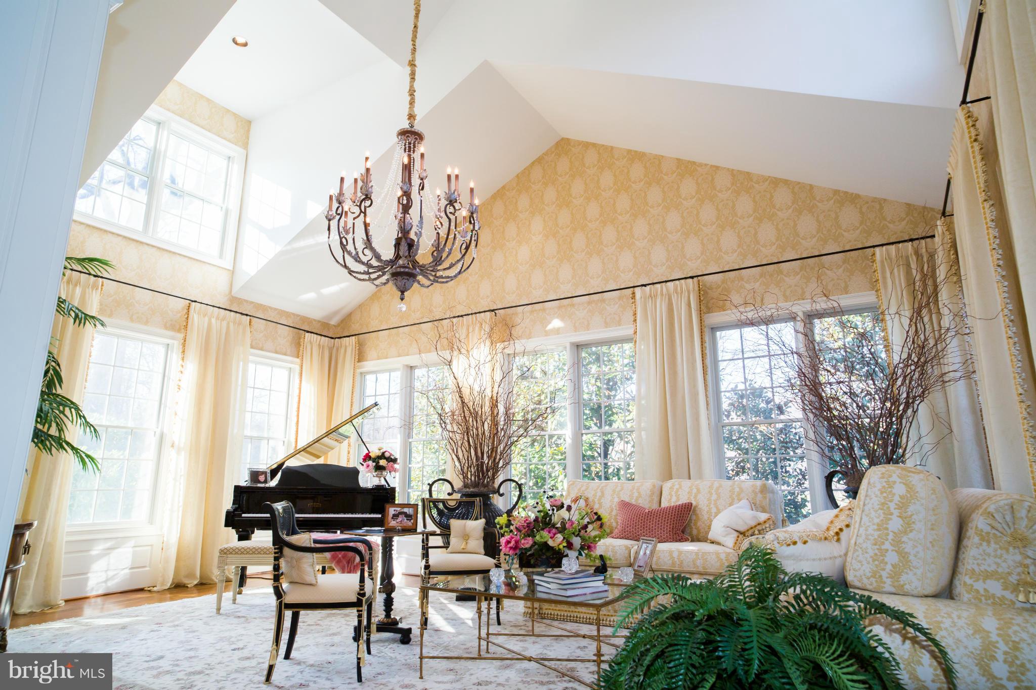 BEACON HILL - Residential