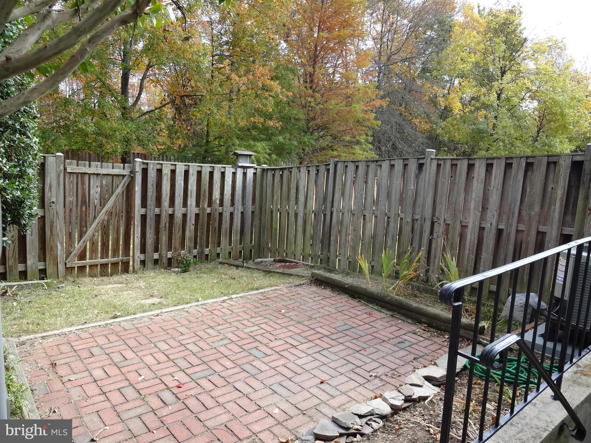 D EVEREUX WEST - Residential