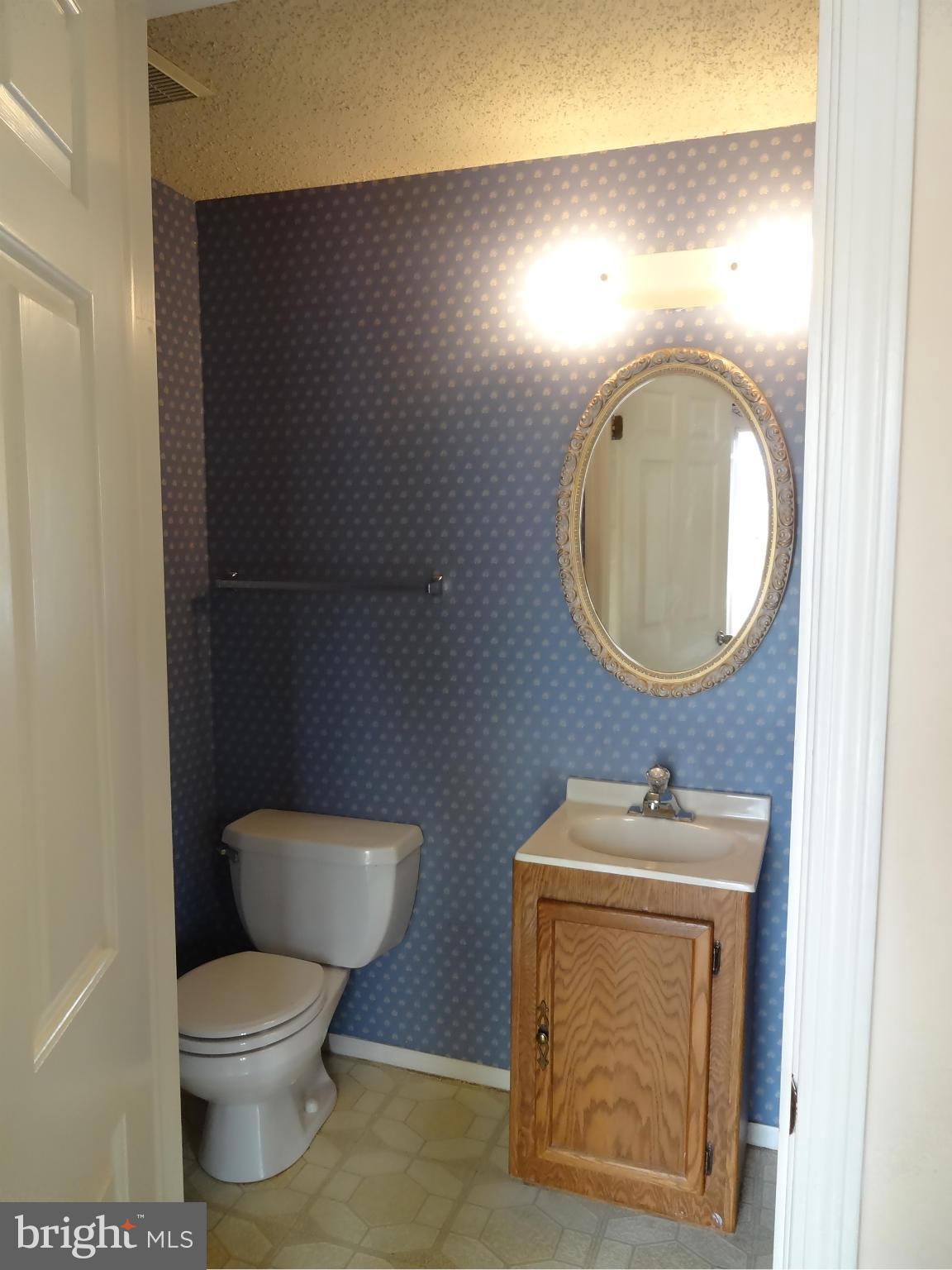 D EVEREUX WEST - Residential