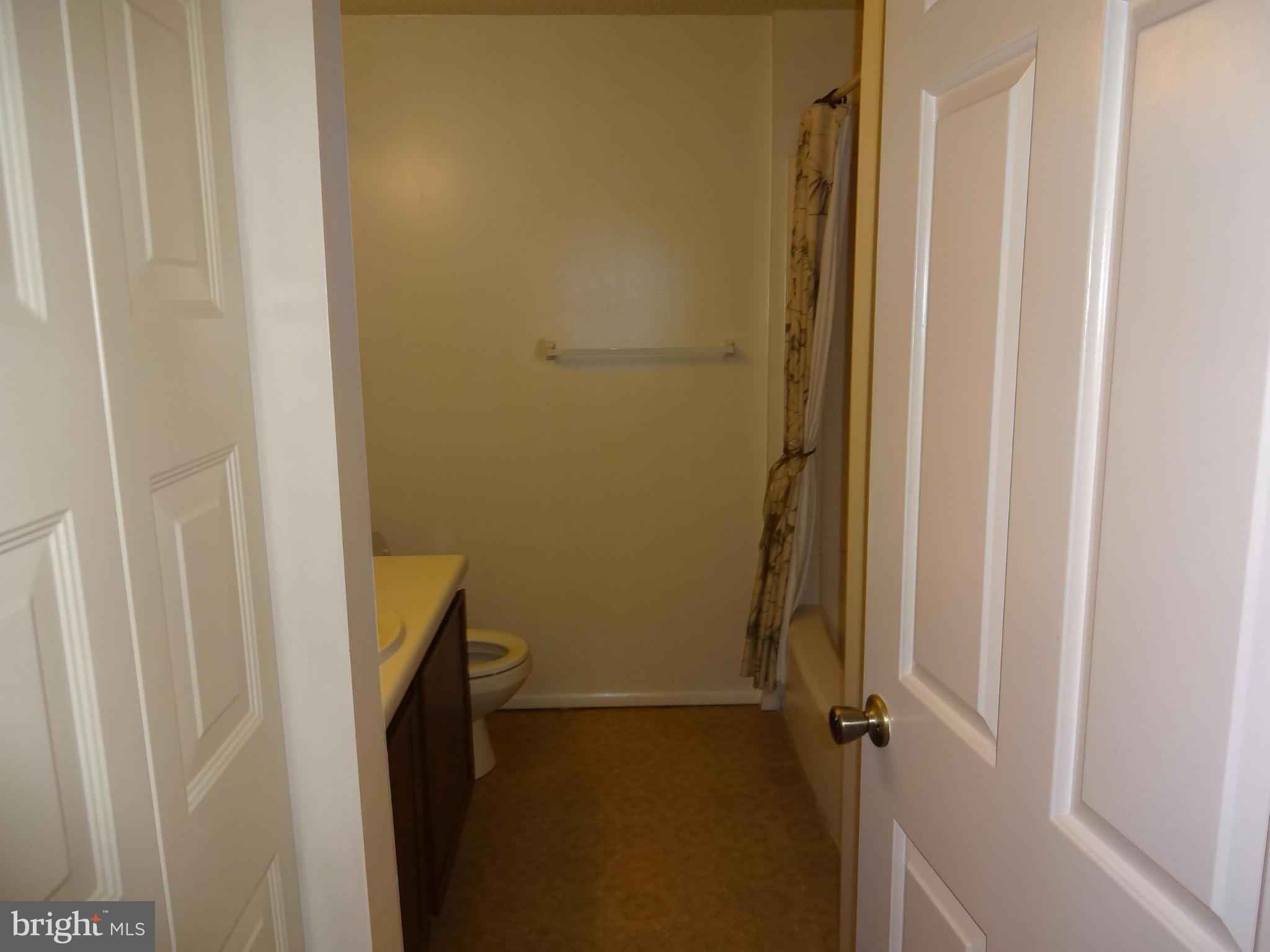 D EVEREUX WEST - Residential