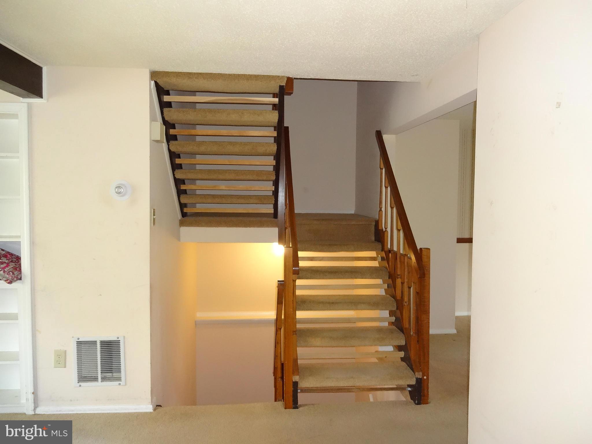 D EVEREUX WEST - Residential