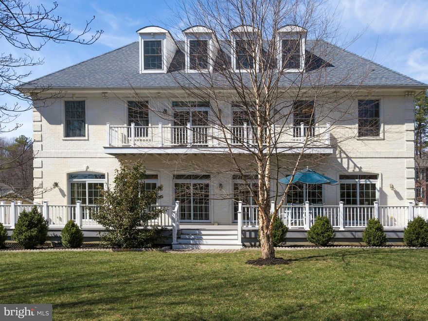 Huge price reduction!!! Beautiful mansion scale home in Vienna. 9000+ SF home with 7 bedrooms, 8 full and 2 half baths. 2 master suites with en-suites master baths, custom built library with full wall bookcases. Formal dining room w/ butler's pantry, open gourmet kitchen w/ large granite island. Second laundry room, wet bar, spa bath with steam shower and so much more. Seller very motivated!