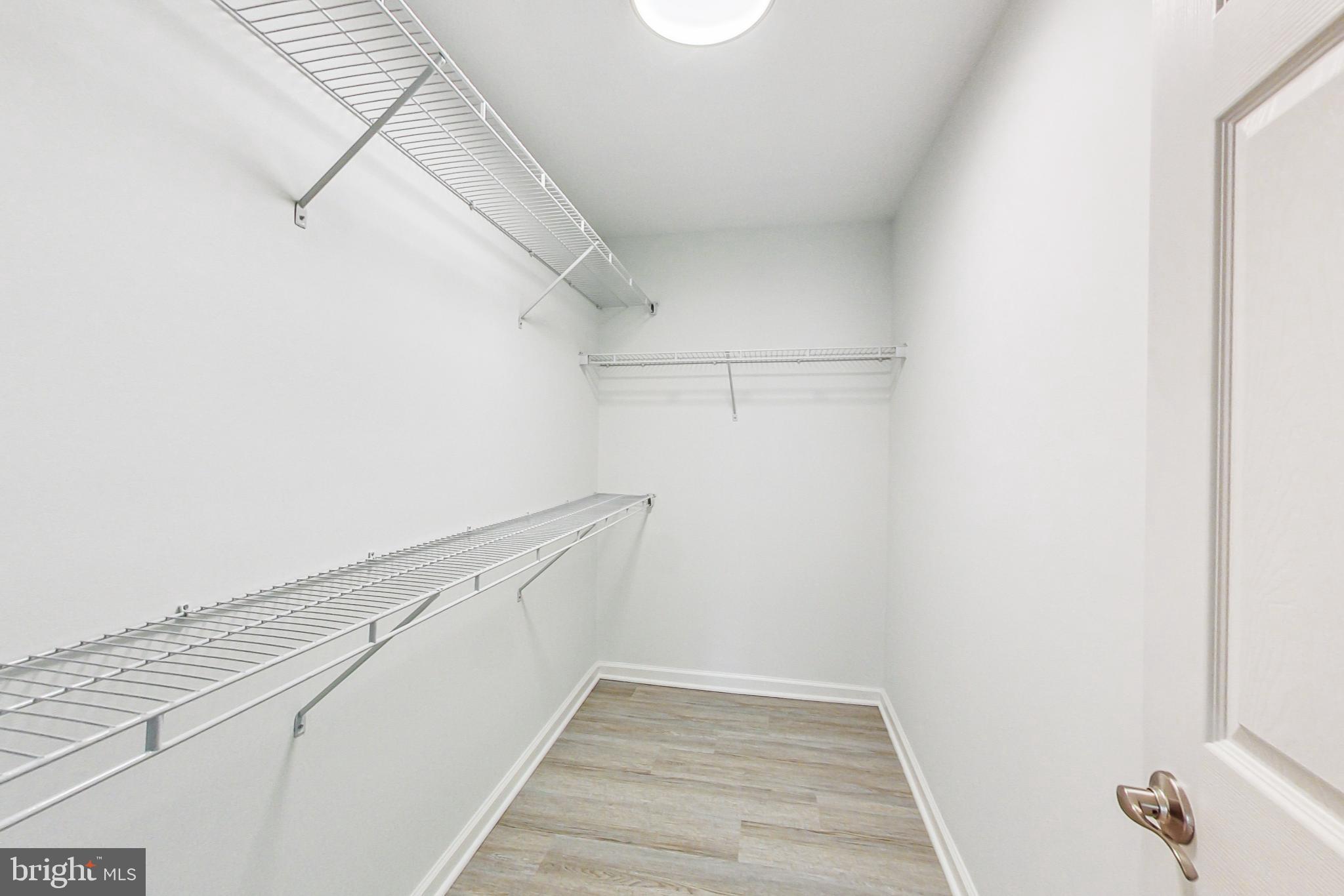 RIVERSTONE - Residential Lease