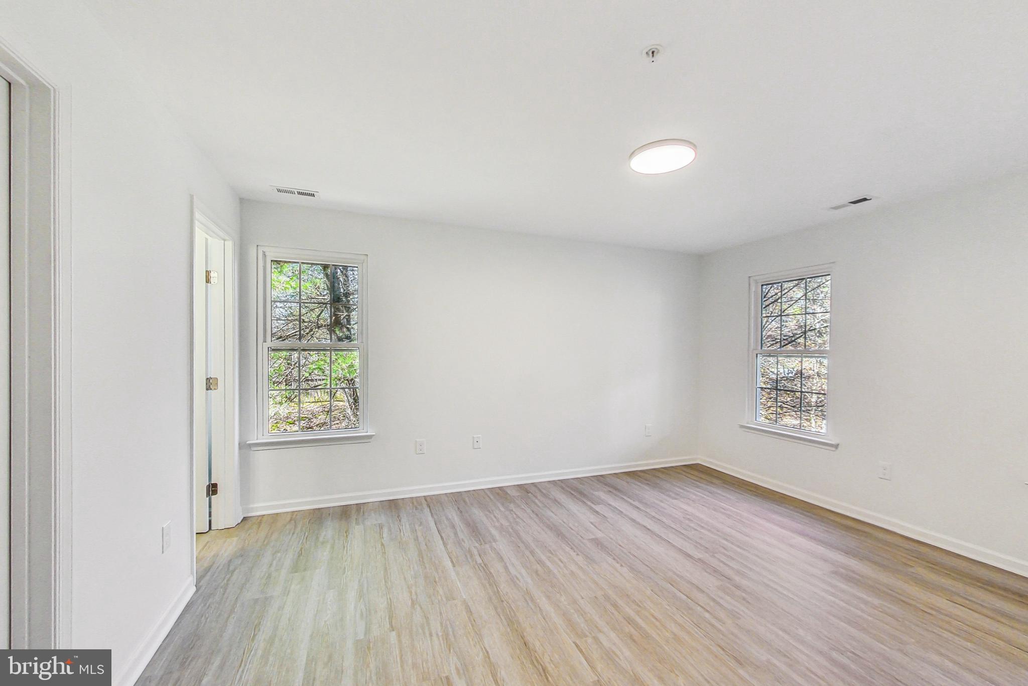 RIVERSTONE - Residential Lease