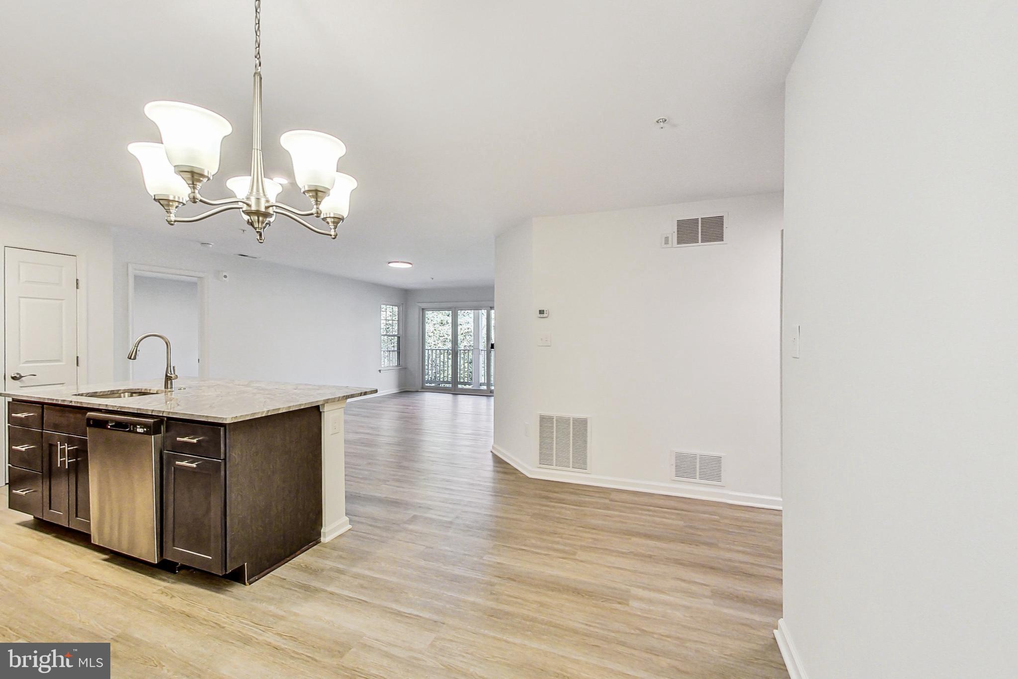 RIVERSTONE - Residential Lease