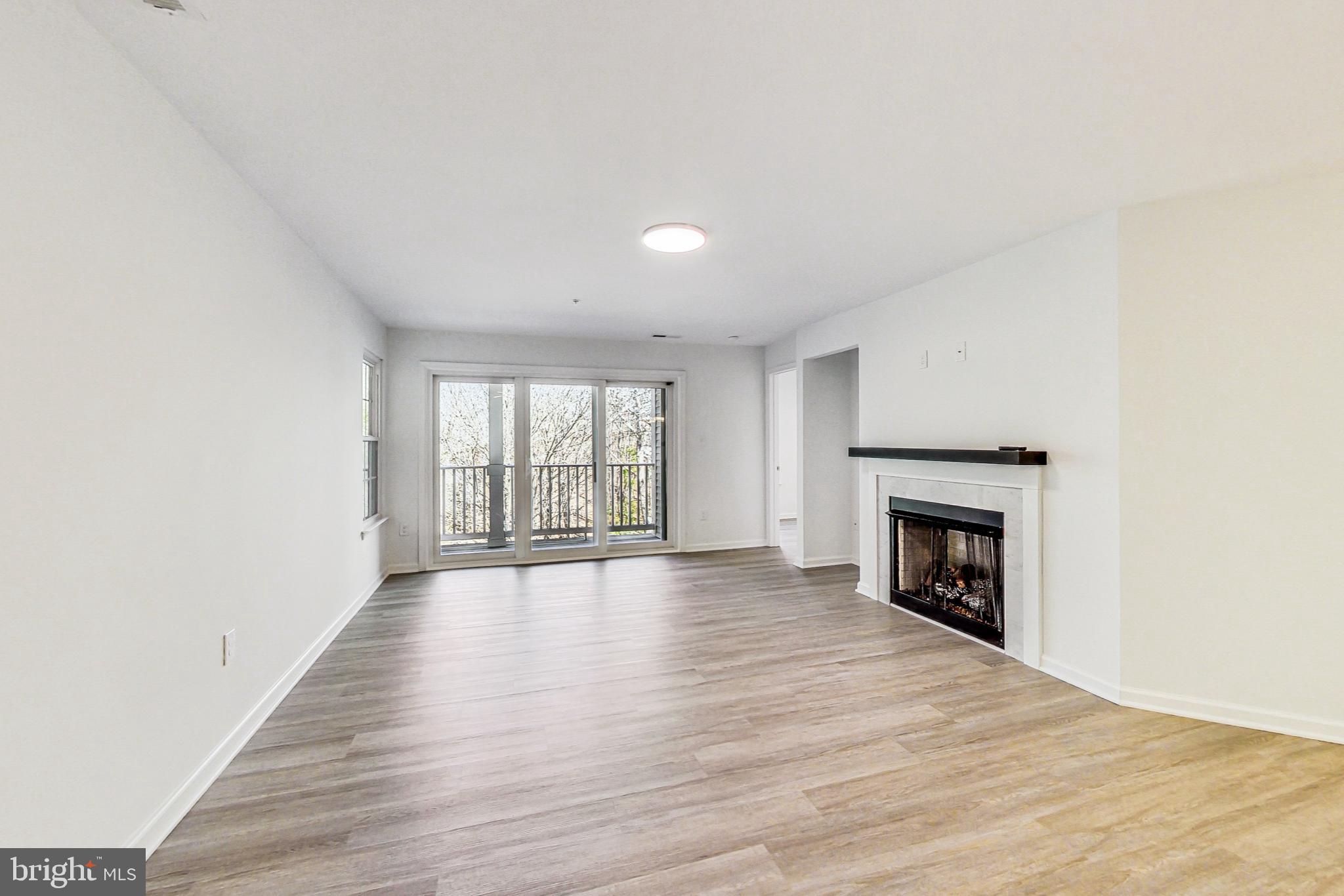 RIVERSTONE - Residential Lease