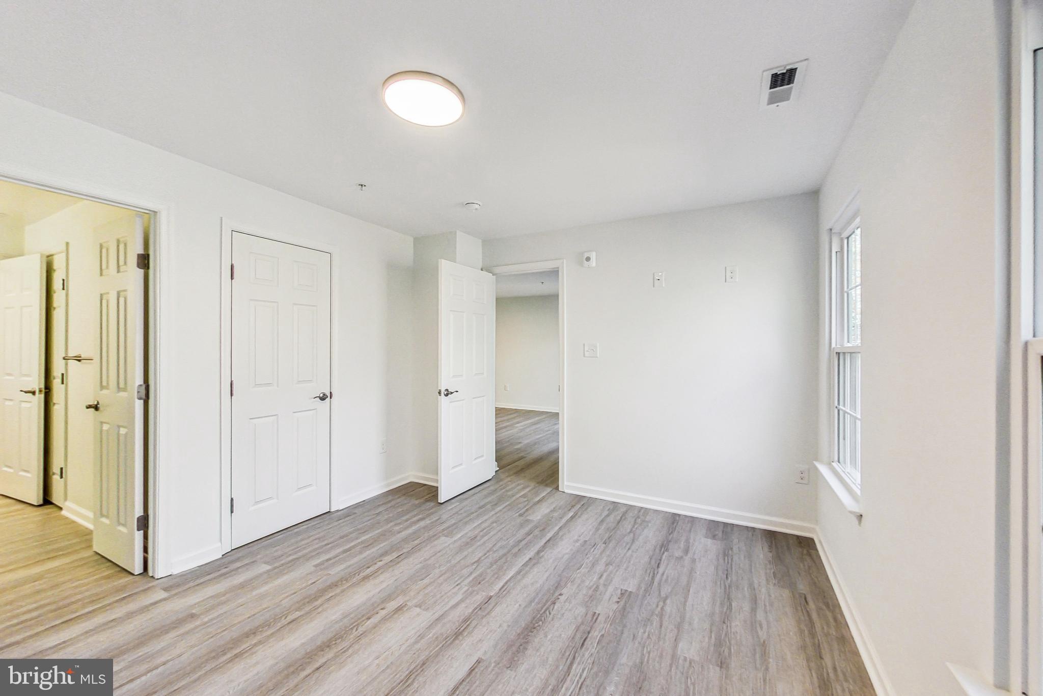 RIVERSTONE - Residential Lease